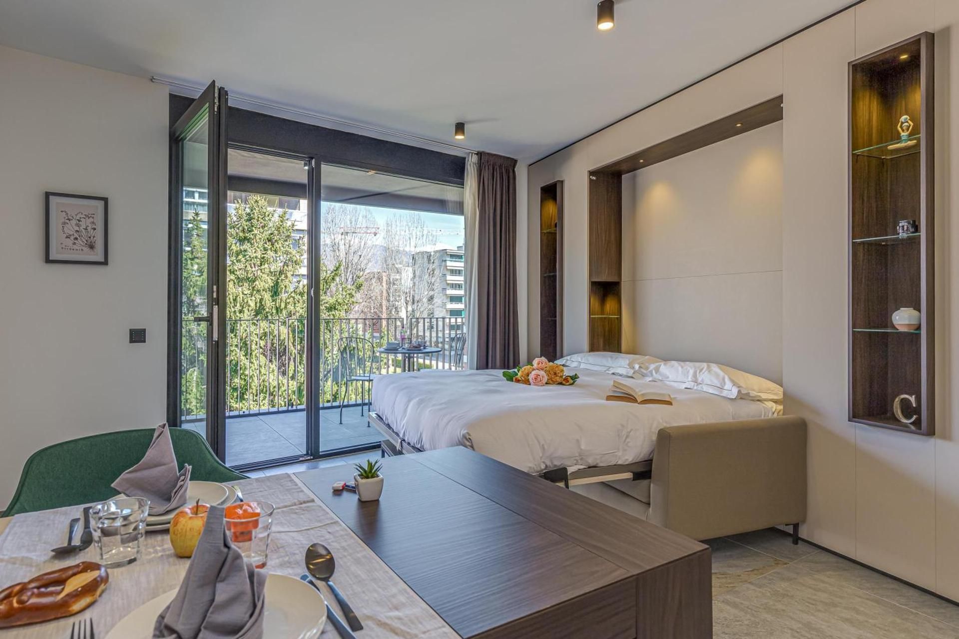 Studio with Balcony 7