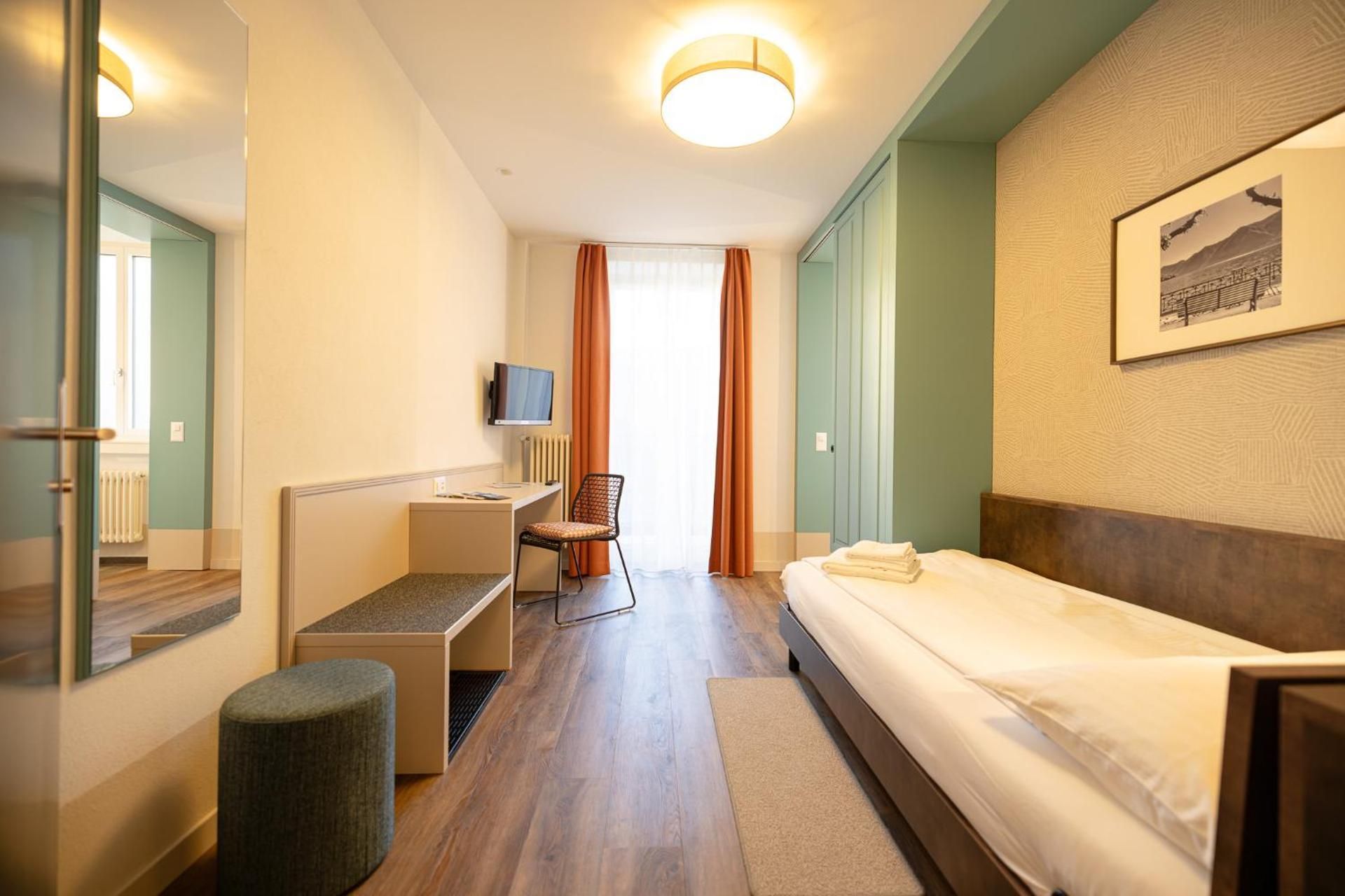 Modern single Room