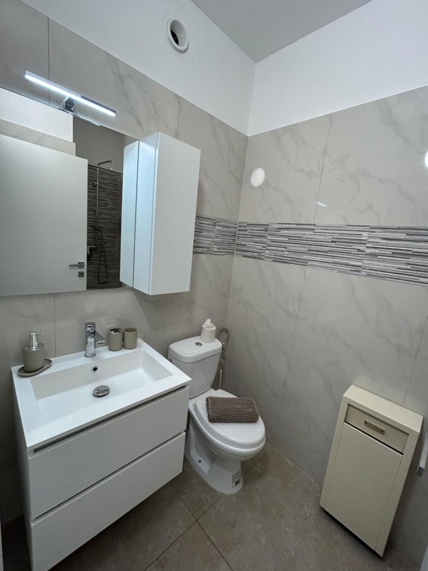 *Veranda's rooms* - Free parking in central Lugano Double Room 3