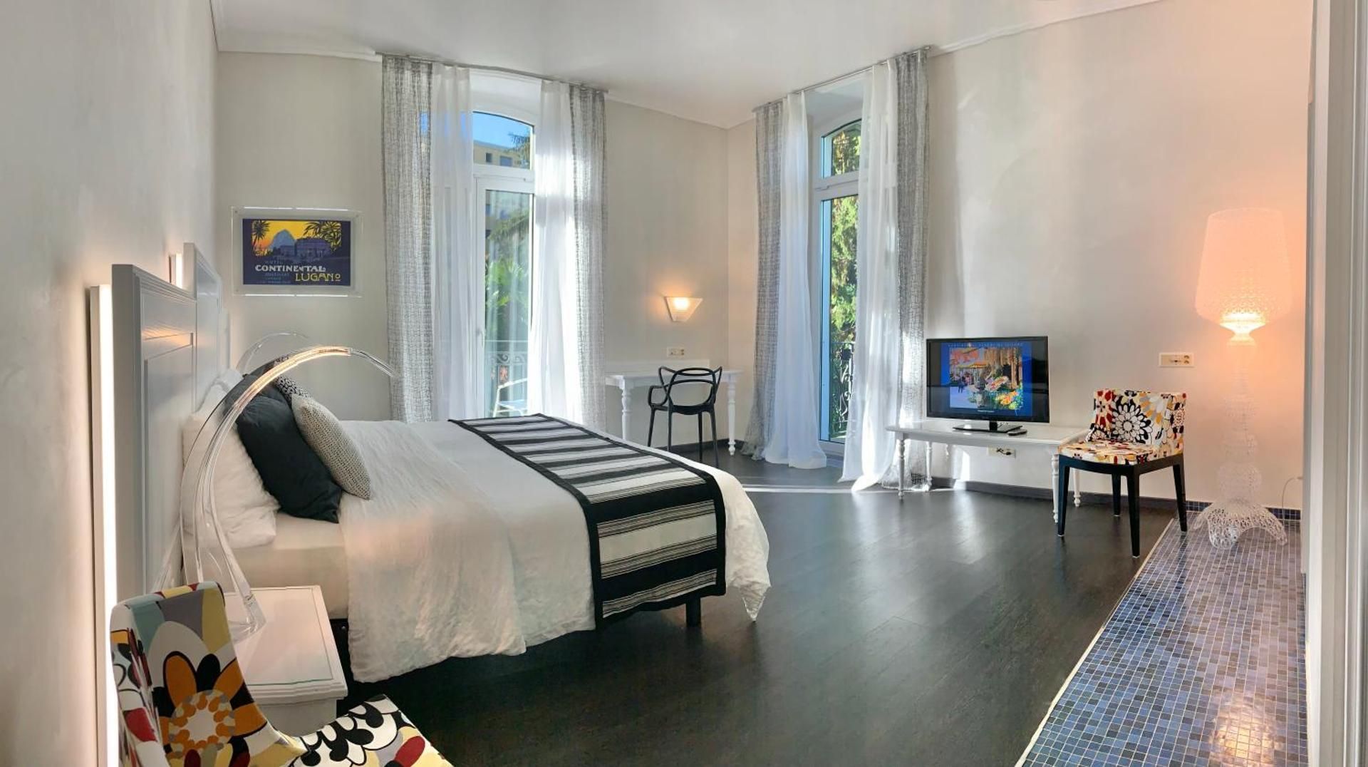 Superior Top Twin Room with Park View
