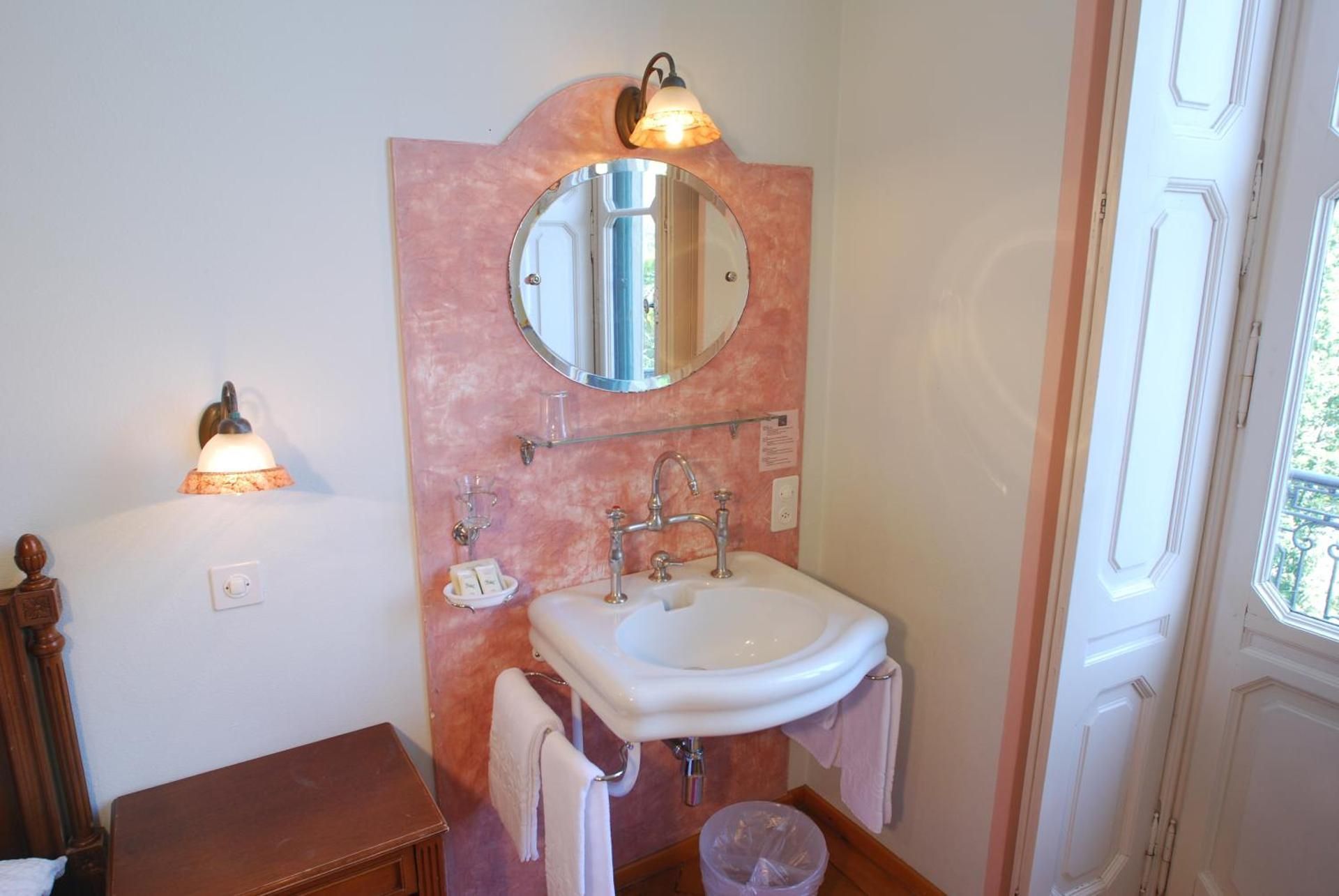 Twin Room with Shared Bathroom