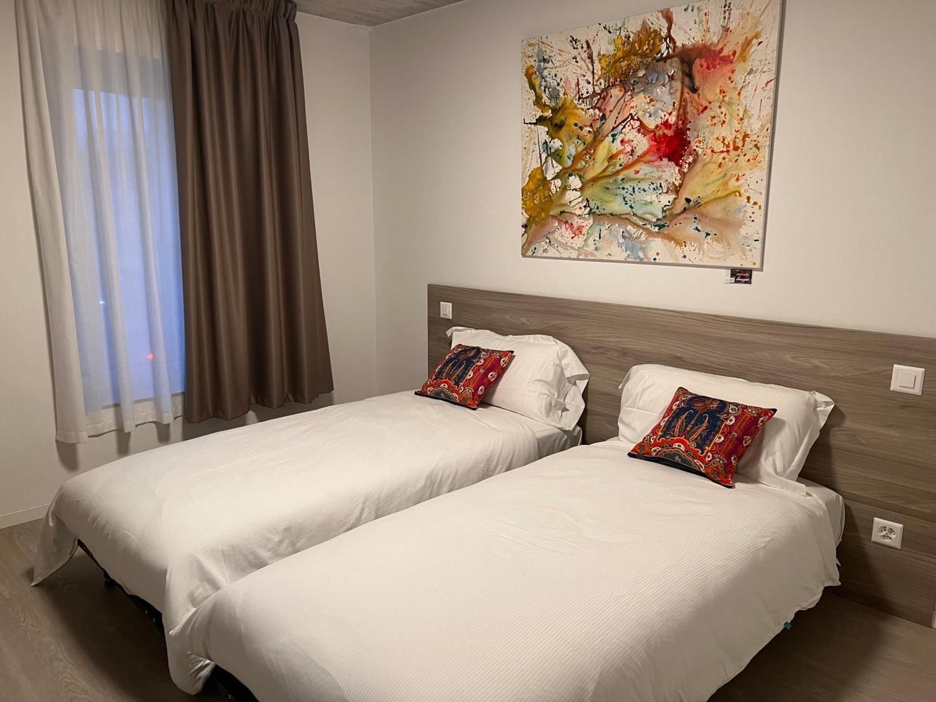 Deluxe Double or Twin Room with City View