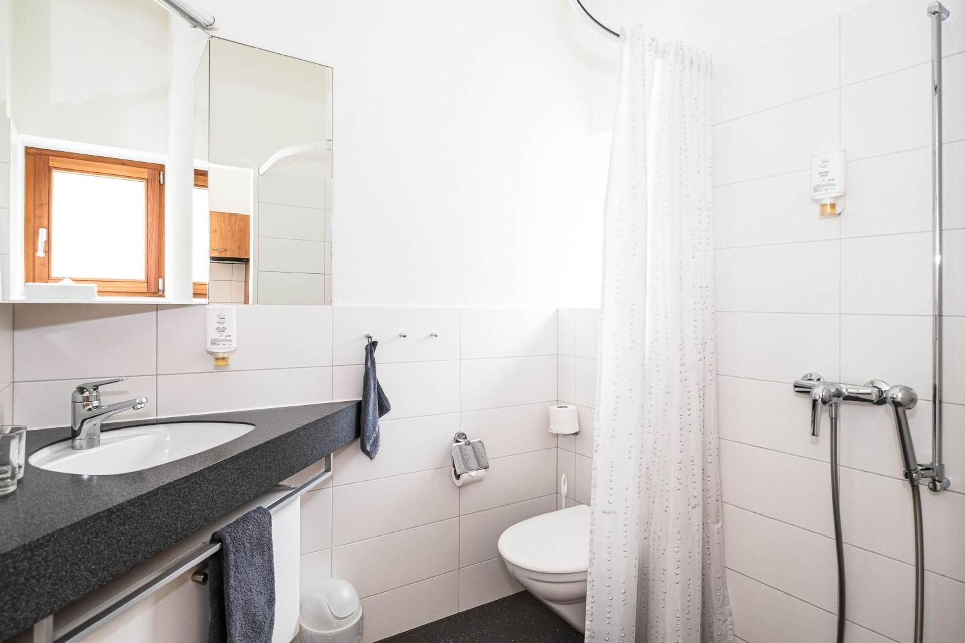 Paladina Hotel Double Room with Lake View 3