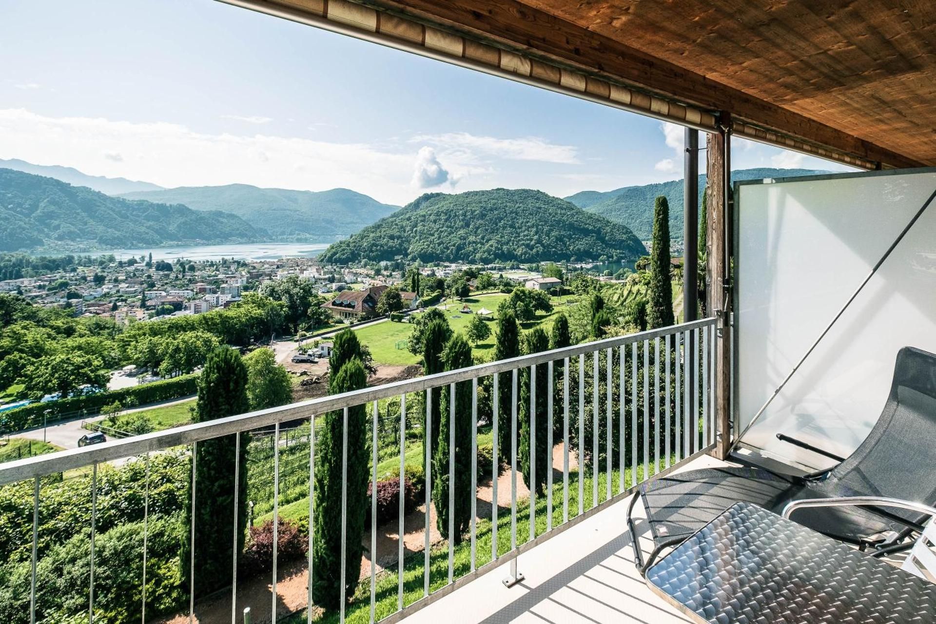 Paladina Hotel Double Room with Lake View 2