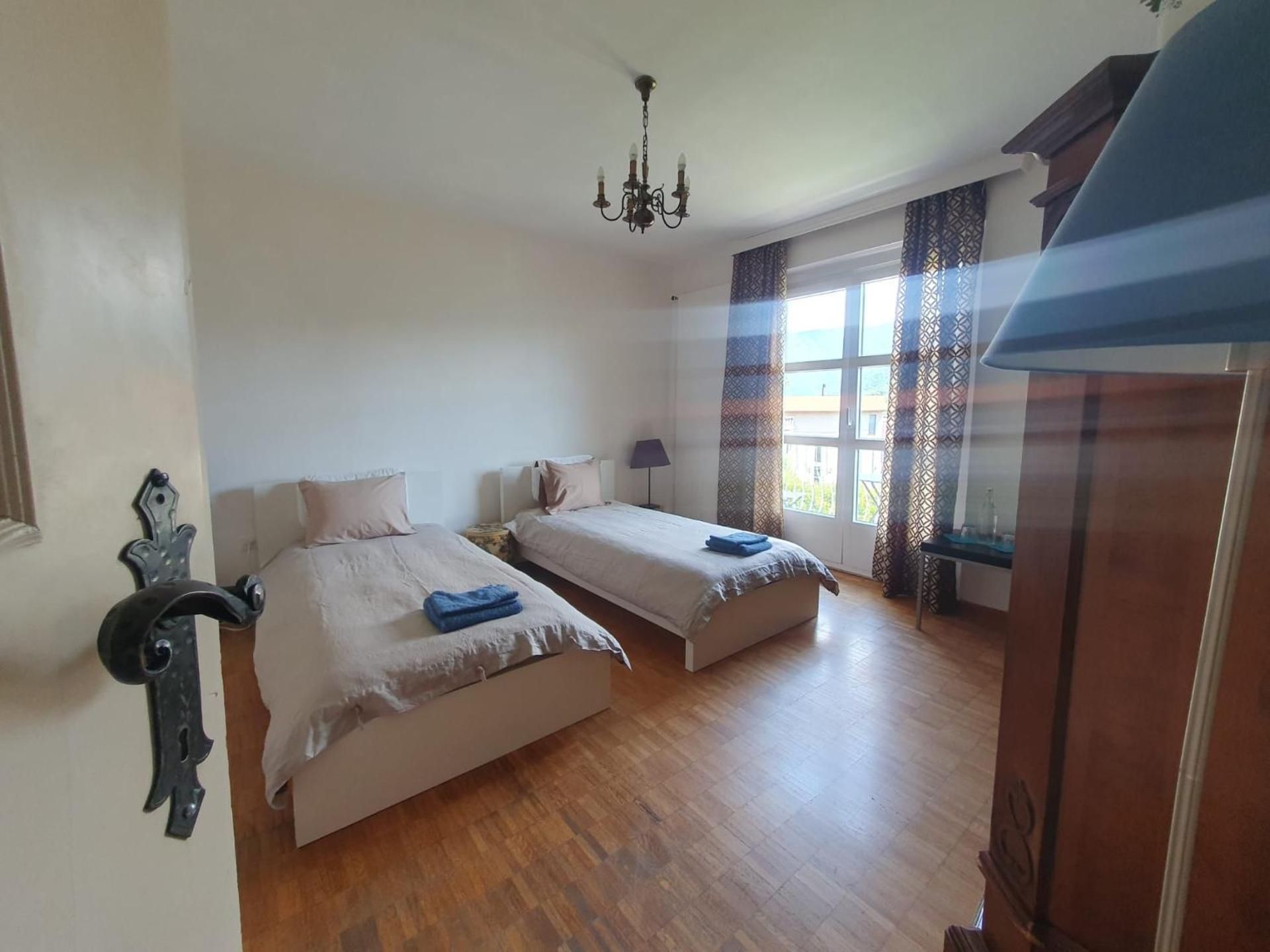 Golden Hill - Big rooms with Kitchen and Garden Double Room with Garden View