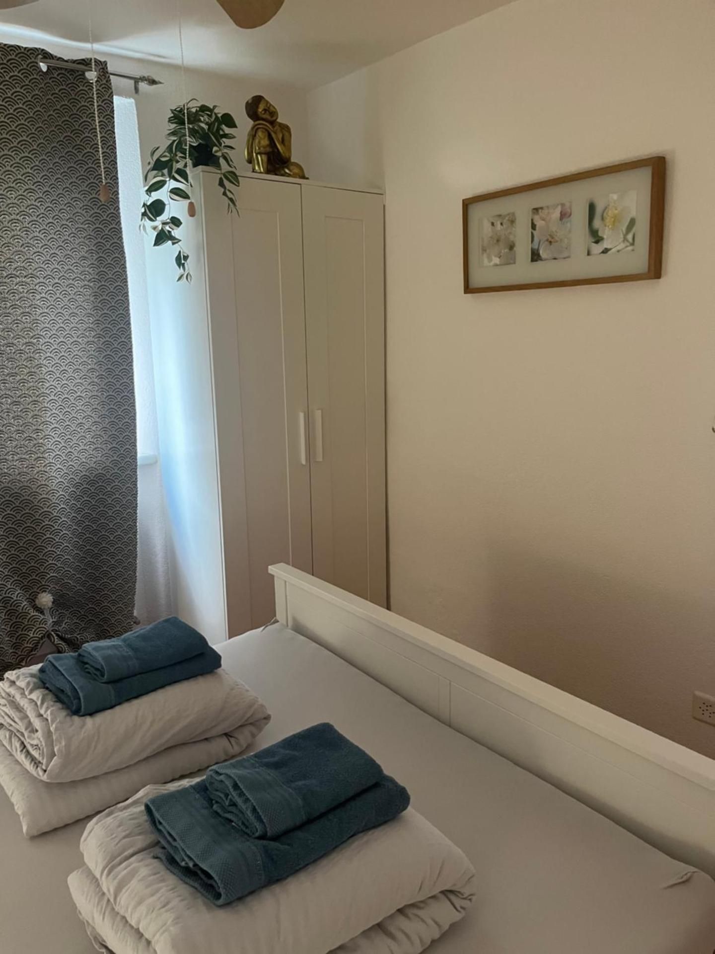 Standard Double Room with Shared Bathroom