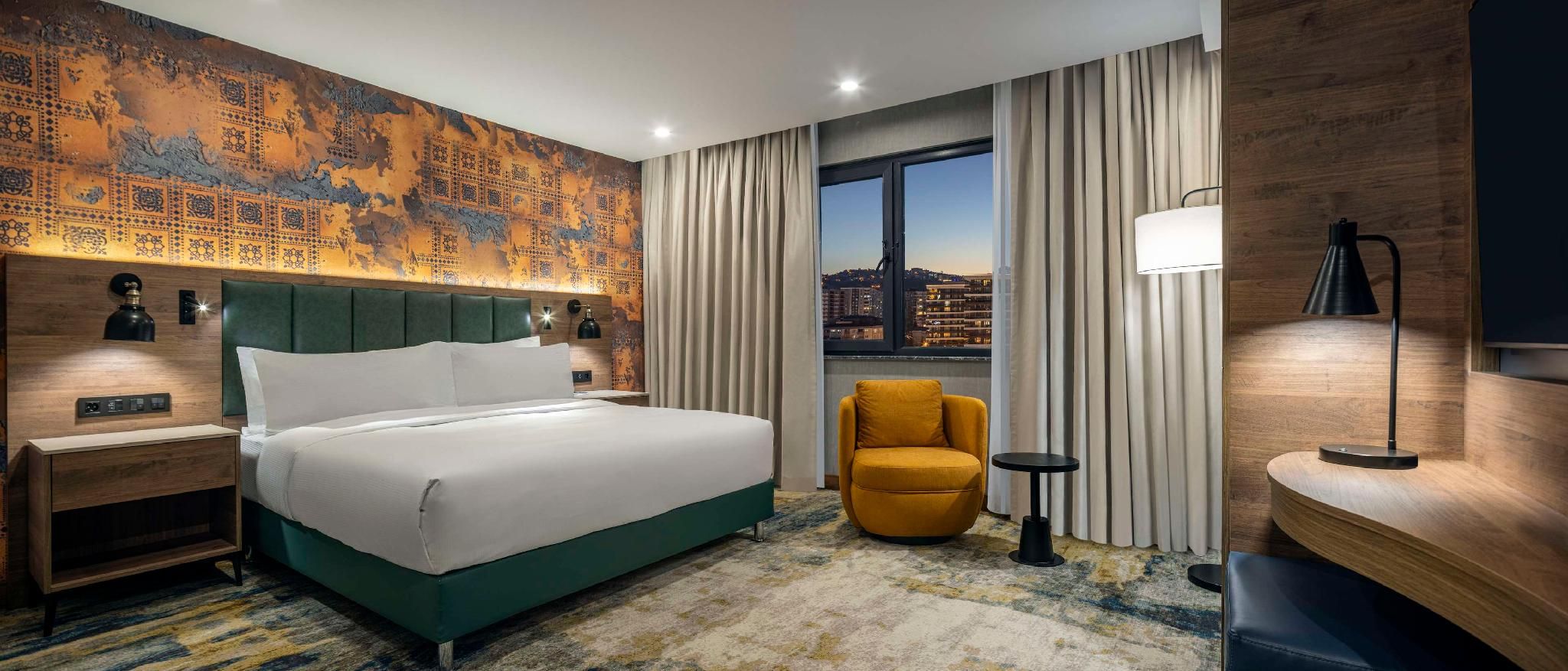 King One Bedroom Suite With City View