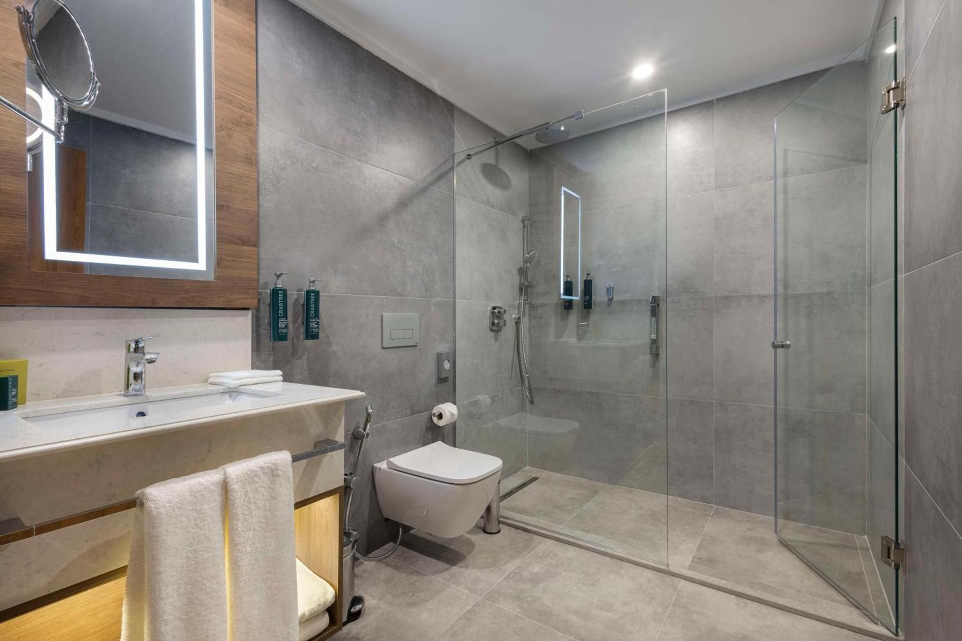 King Two Bedroom Suite With City View