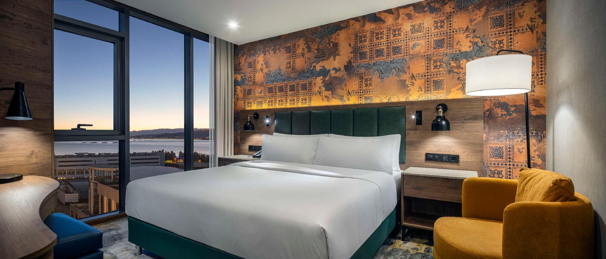 King One Bedroom Suite With Sea View