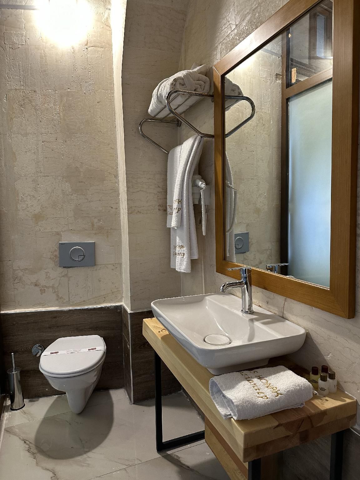 Tas Konak Hotel Deluxe Room 3