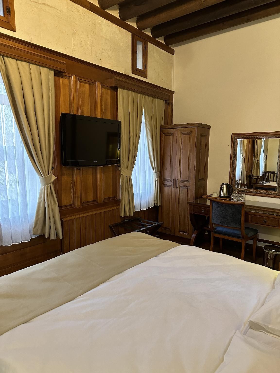 Tas Konak Hotel Deluxe Room 2