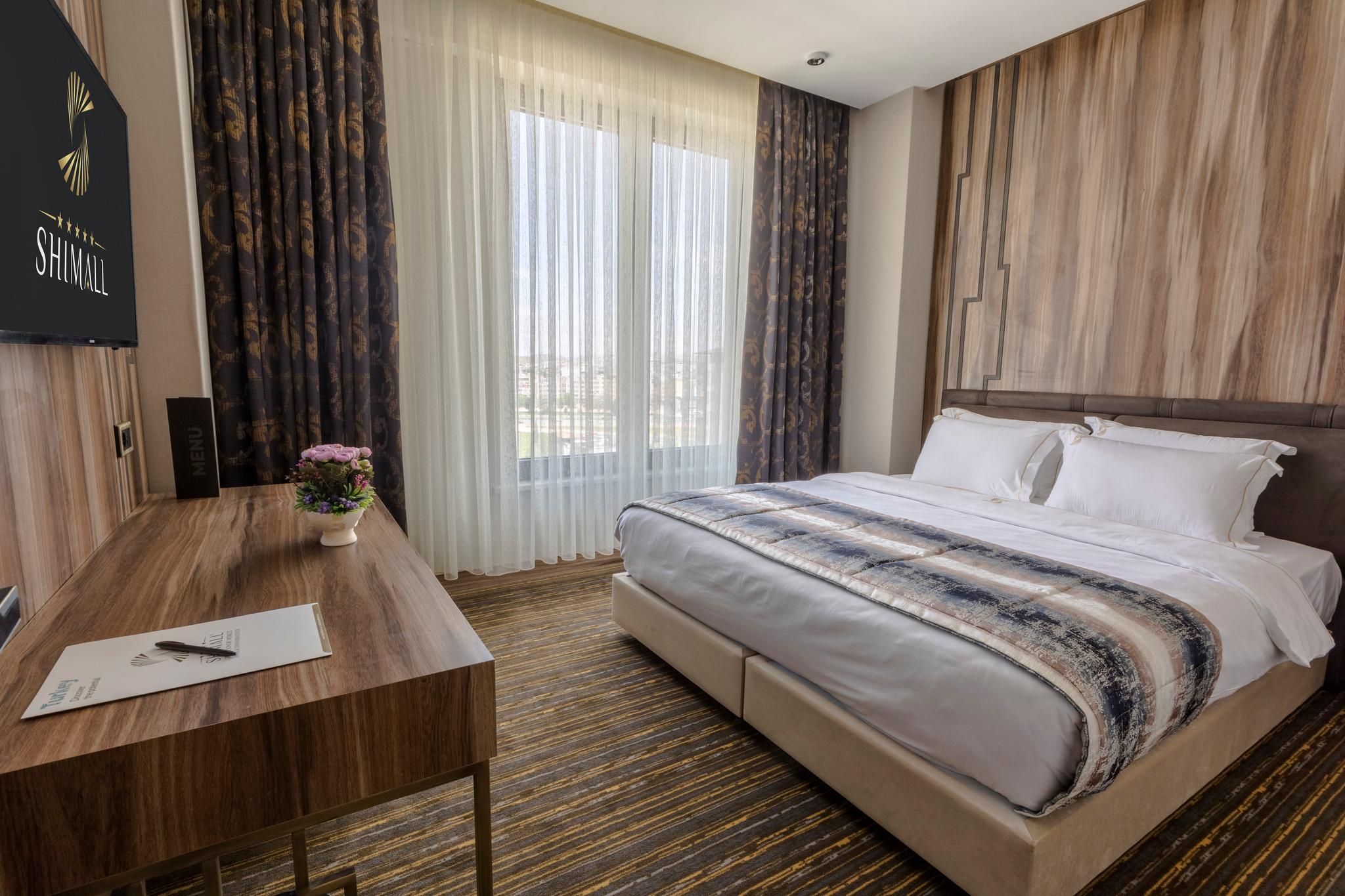 Shimall Deluxe Hotel Junior Suite Room