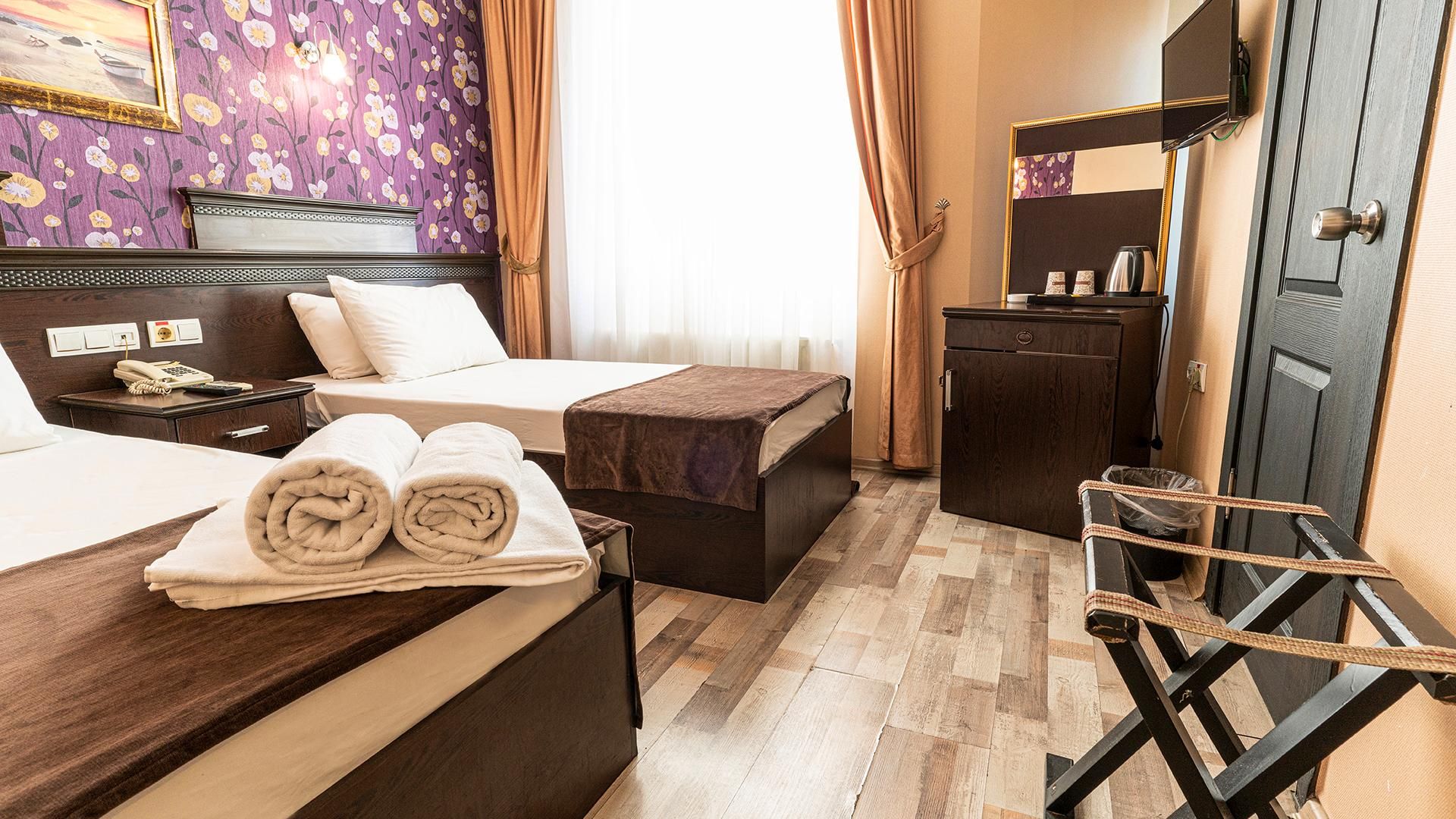 Twin Room for 2 People