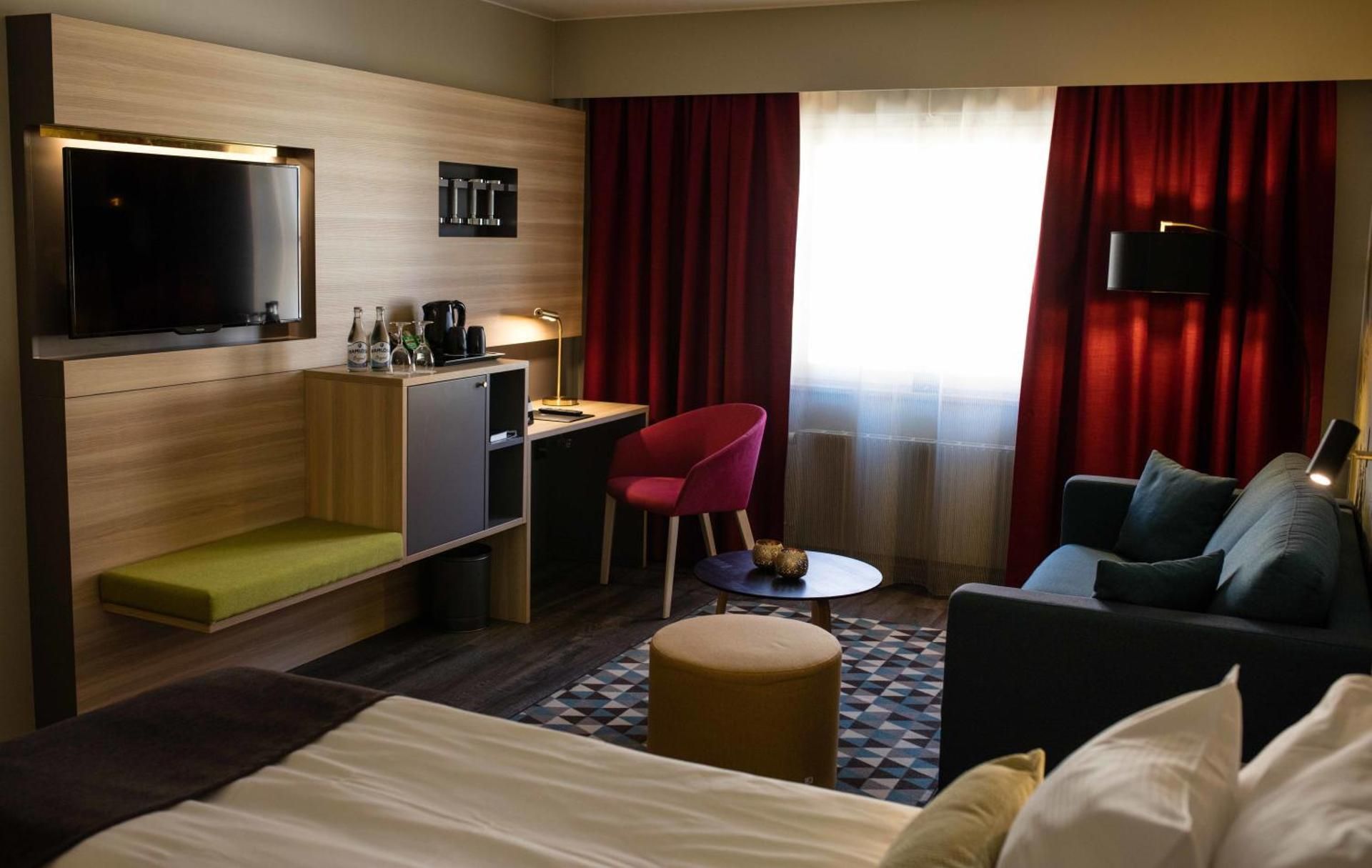 Superior Room Four