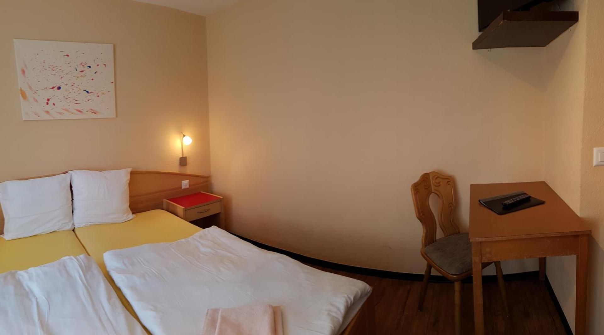 Basic Double Room