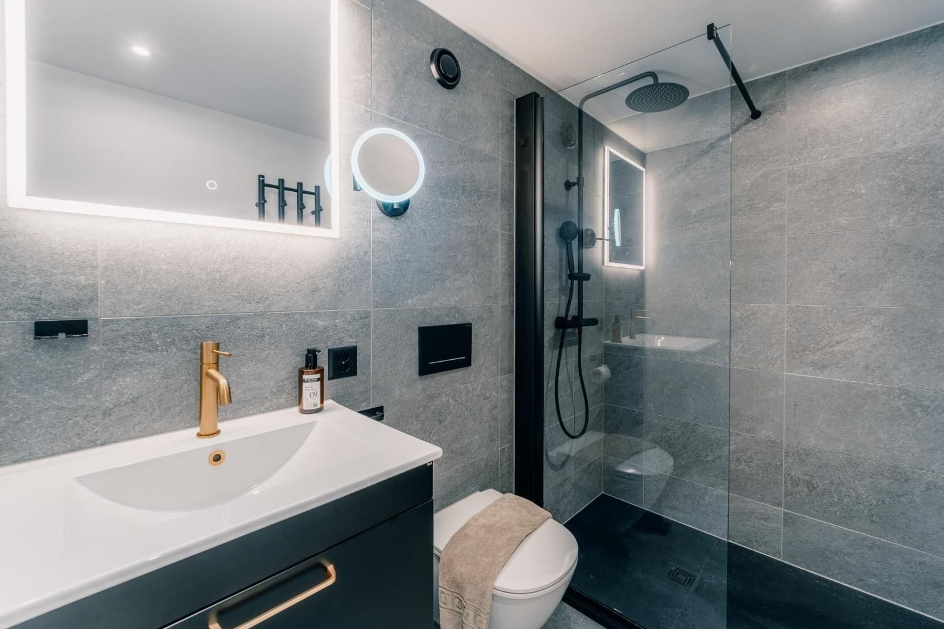 Superior Apartment