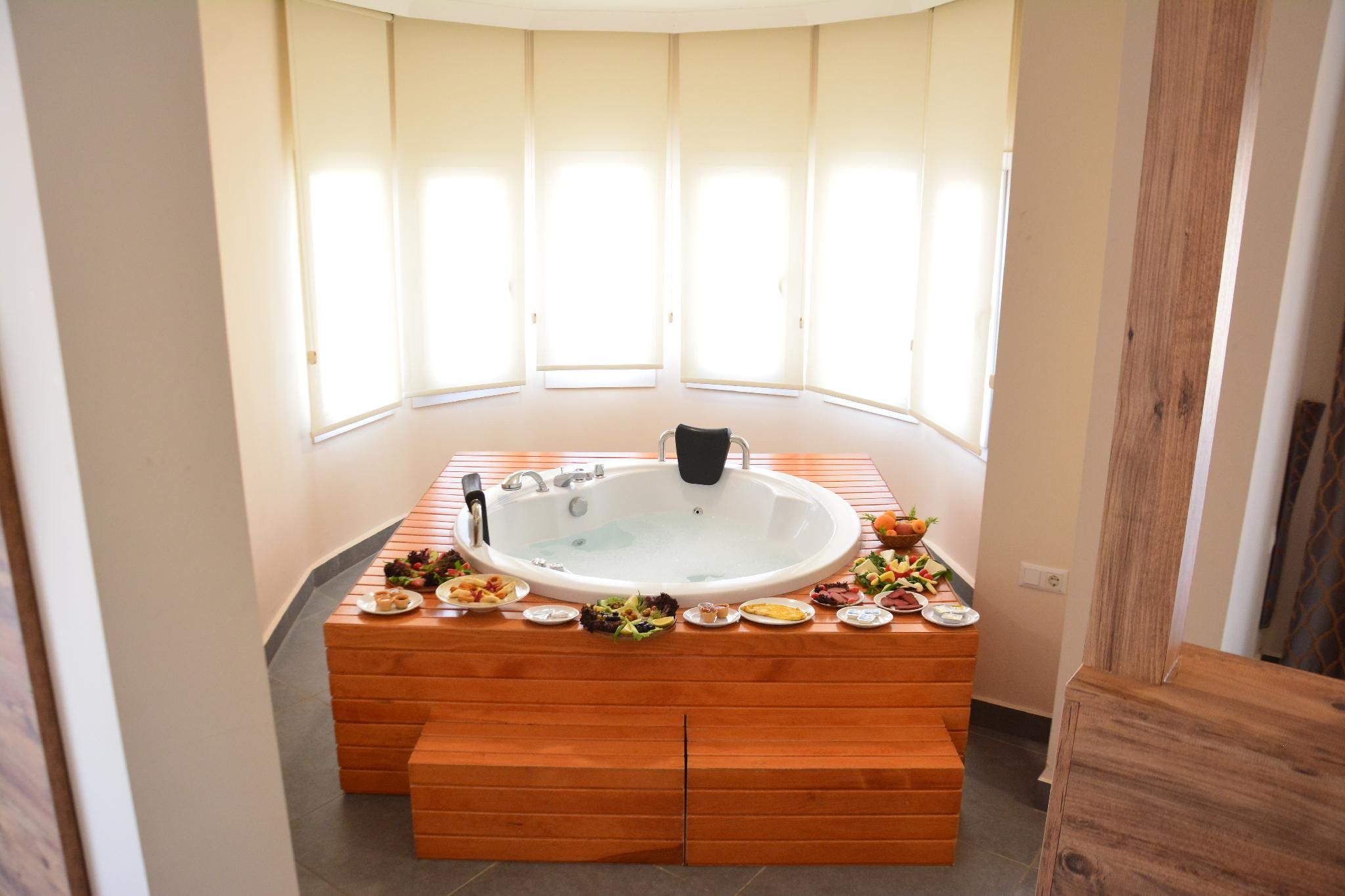 Jacuzzi Suite Sea view