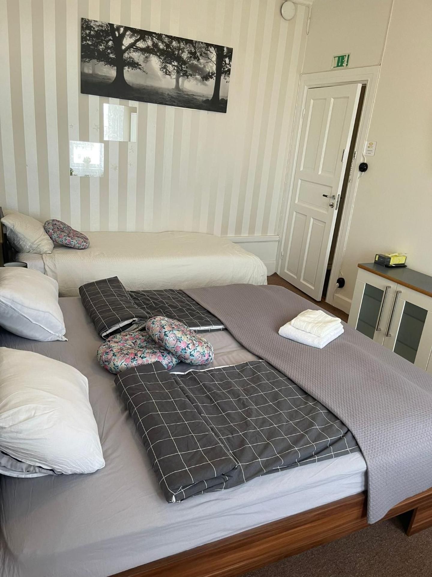 Triple Room with Private Bathroom