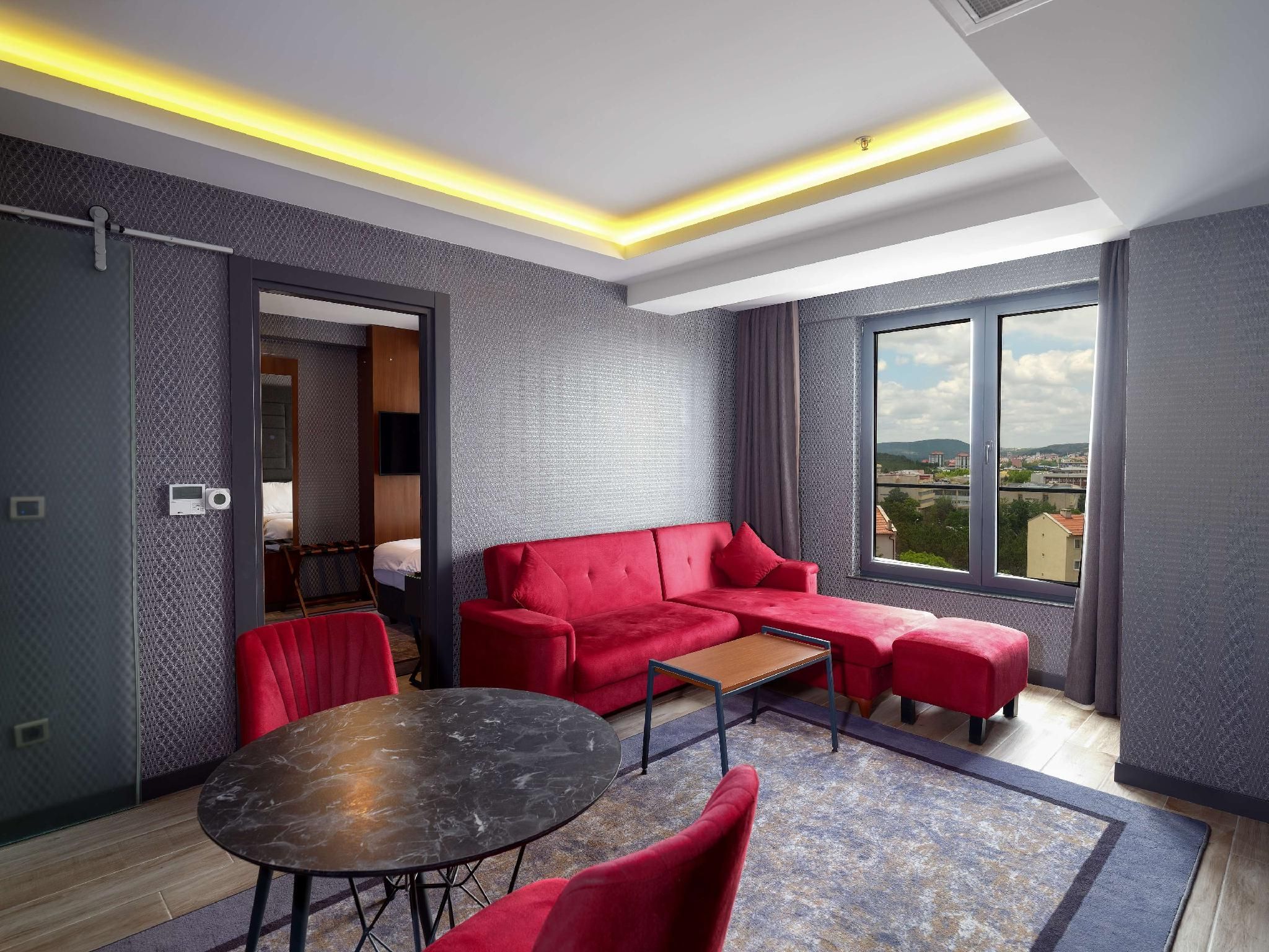 Nova Vista Deluxe & Suites Eskisehir, a member of Radisson Individuals Vista Suite - Two bedrooms - Kitchenette 3