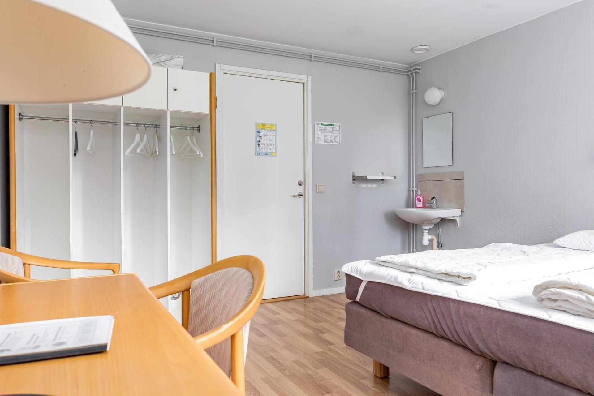 Twin Room with Shared Bathroom