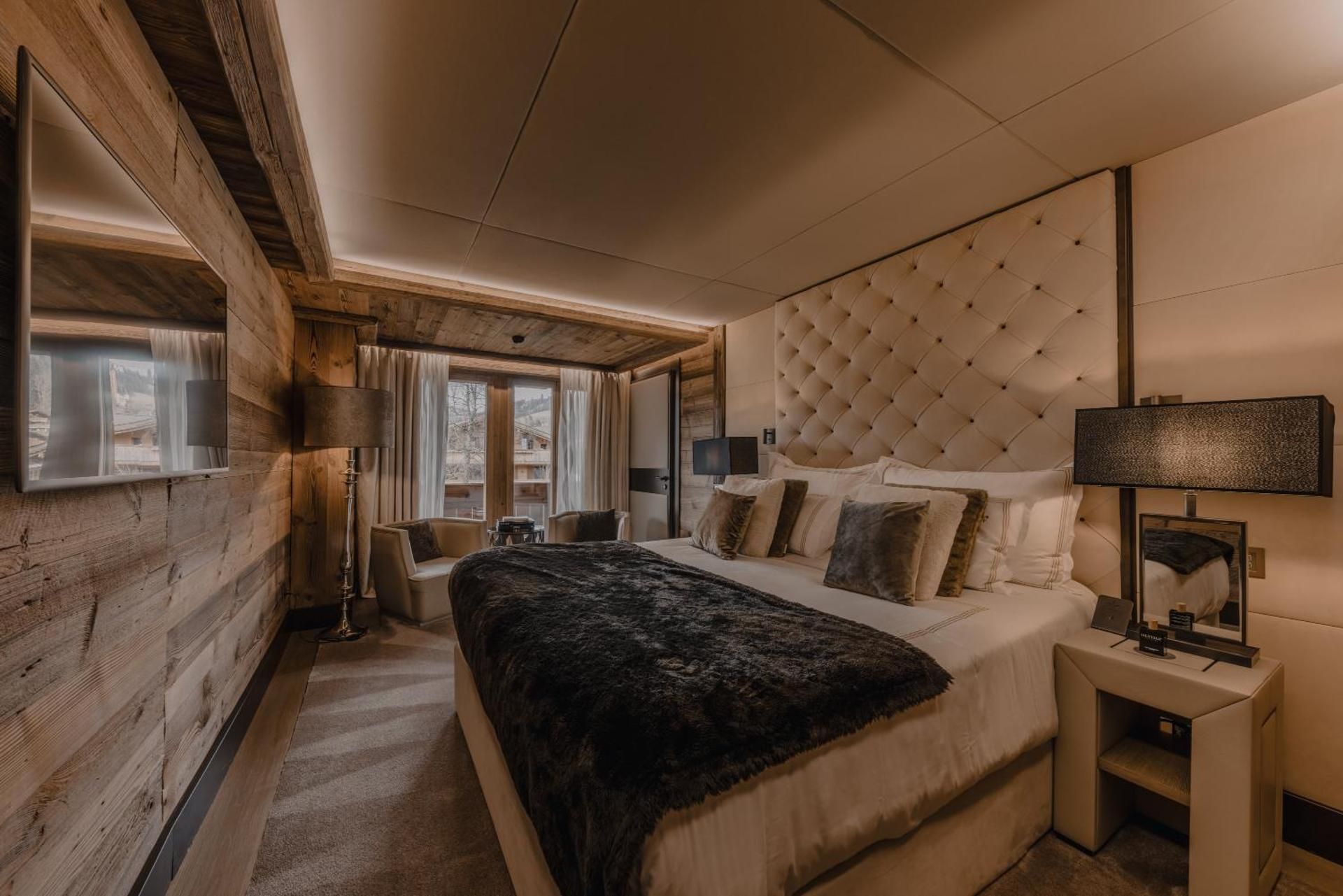 Pearl Suite with 2 large Bedrooms & 1 Bathroom