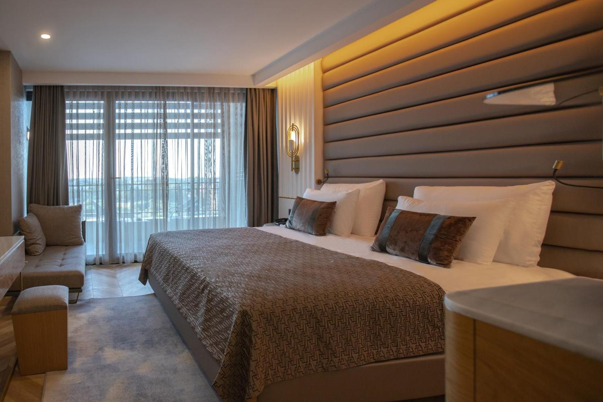 Double Room with Pool View
