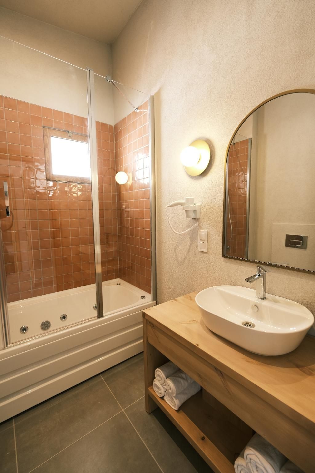 Nephos Hotel Suite 3