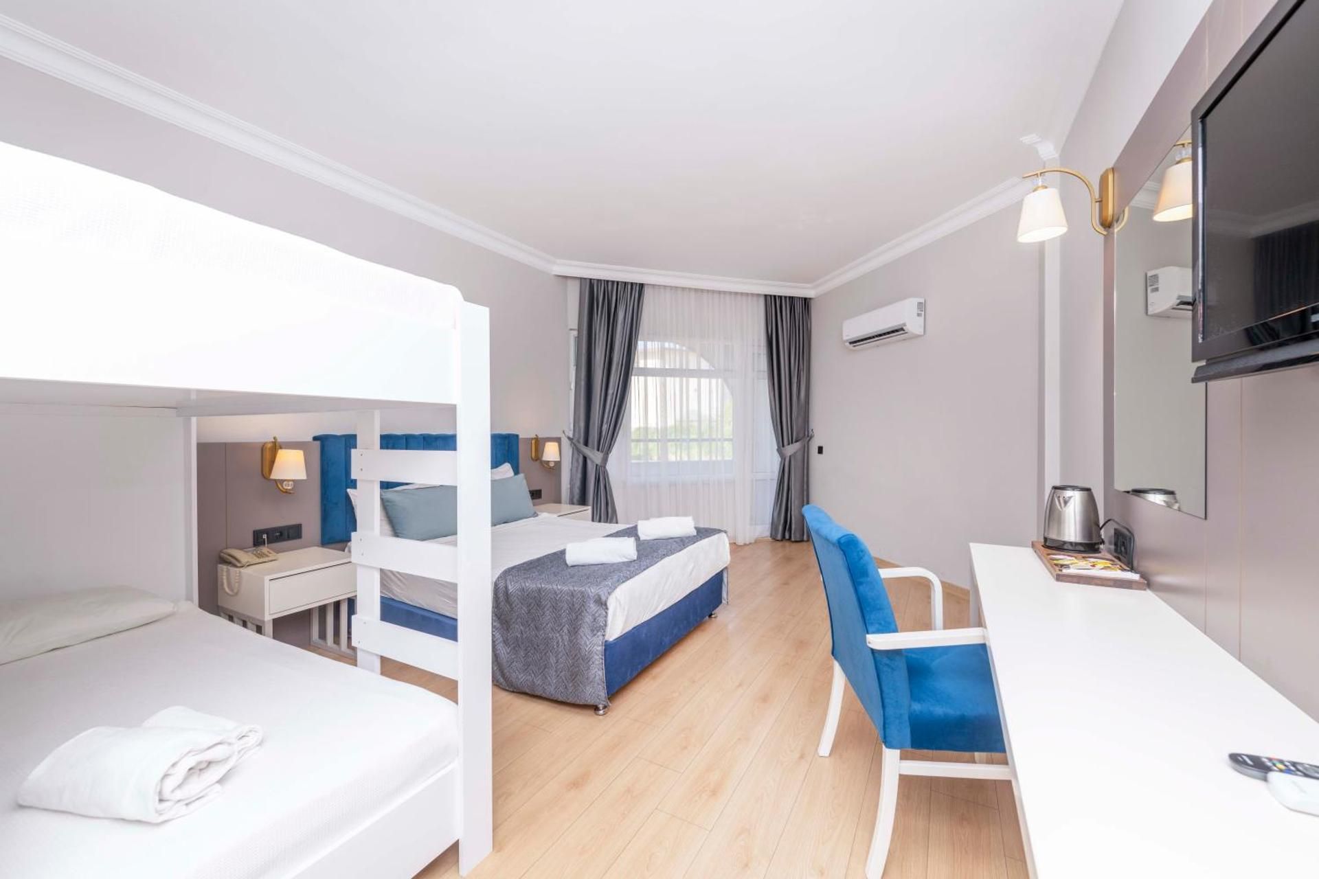 Family Room with Bunk-bed (3 Adults + 1 Child)