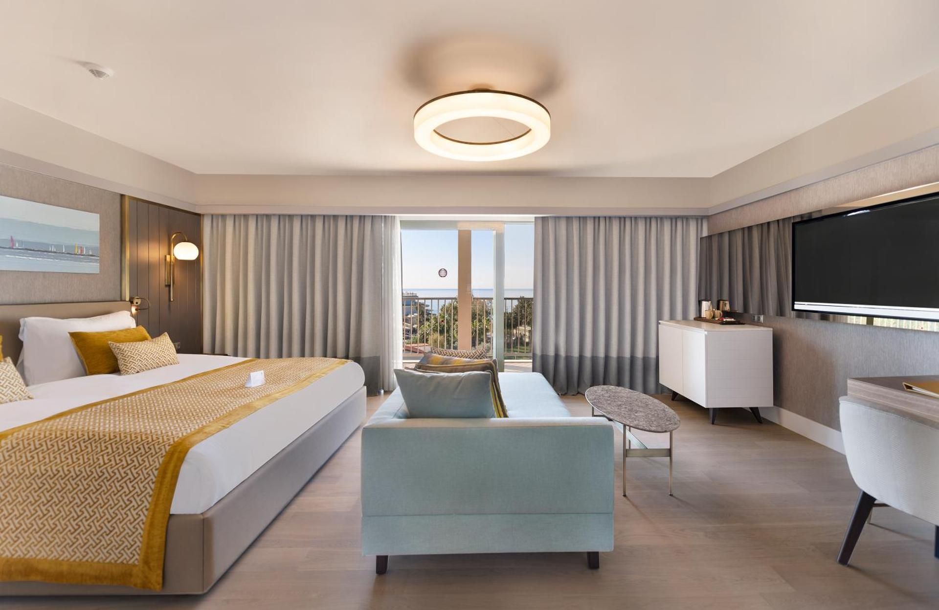 Premium Suite