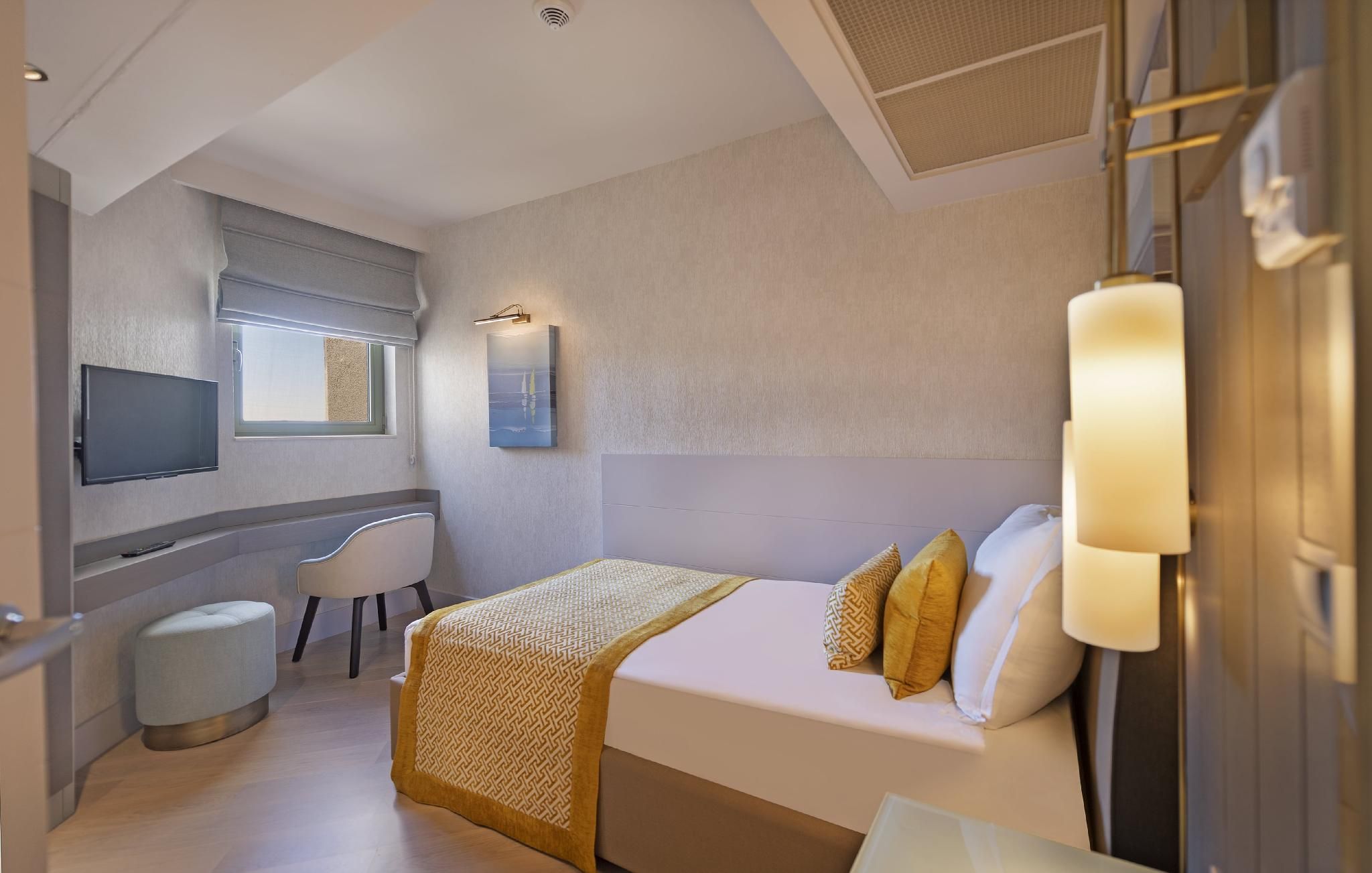Queen Family Suite Two Bedrooms