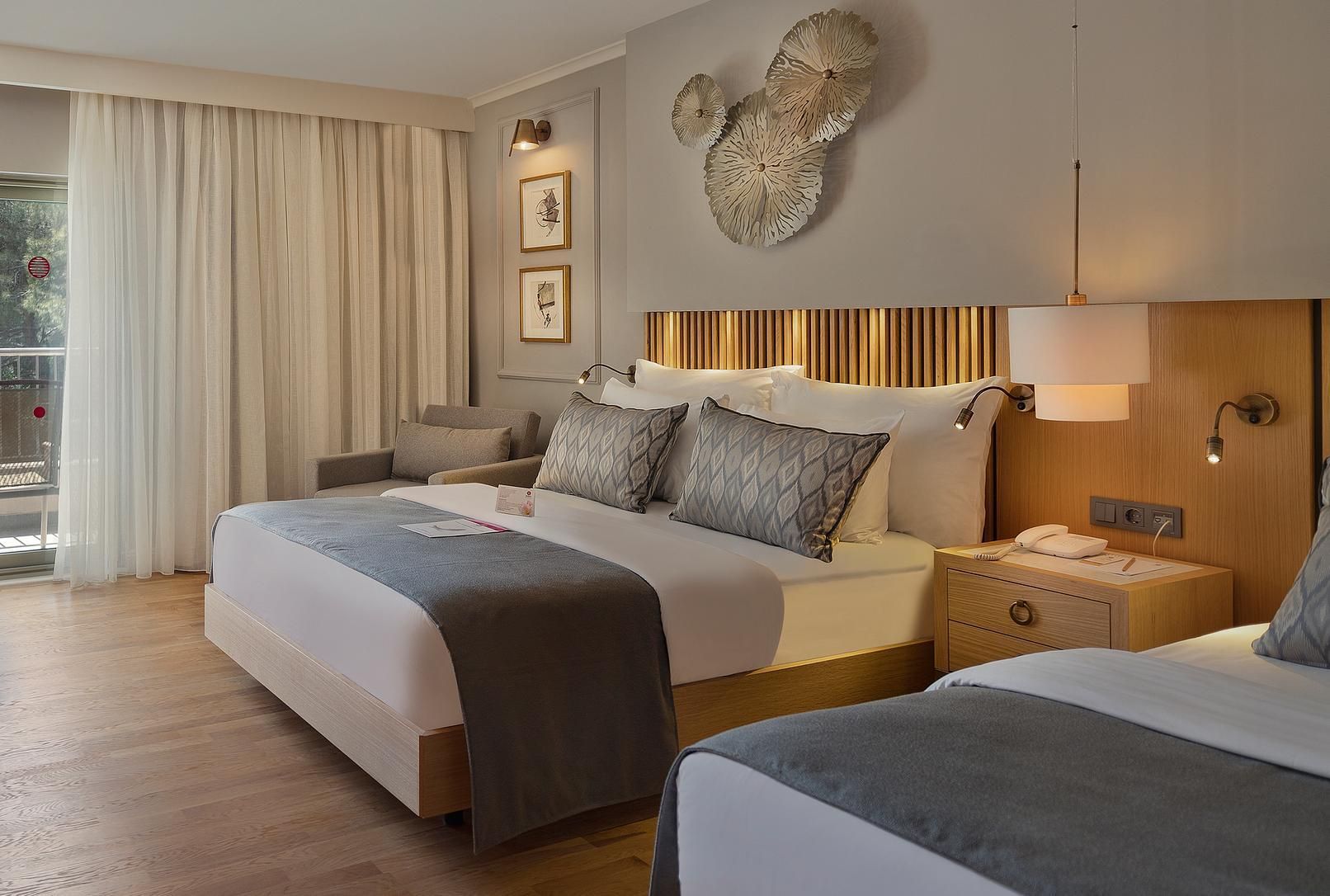 Deluxe Room with Jacuzzi on Balcony