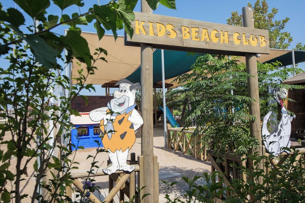 Children's play area - outdoor