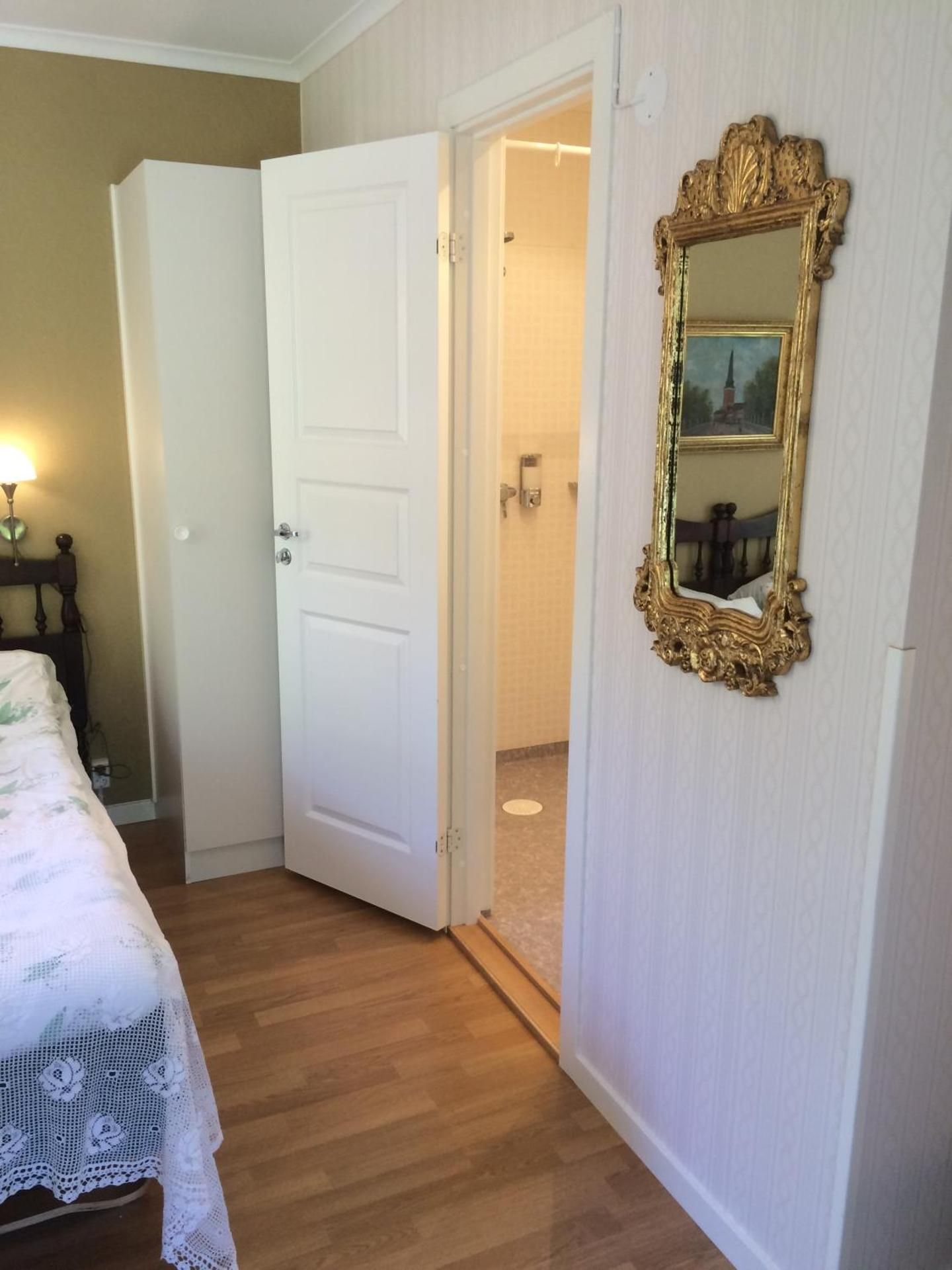 Twin Room with Bathroom