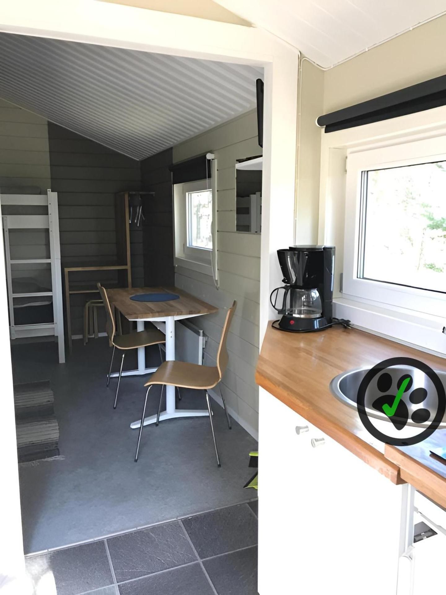 Cottage (4 Adults) - Pet Friendly