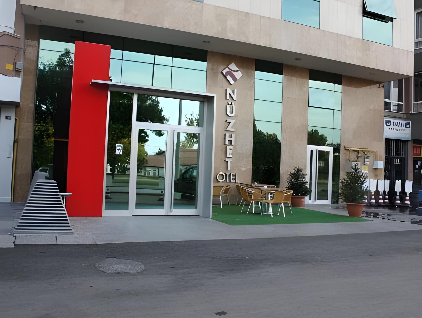 Nüzhet Otel