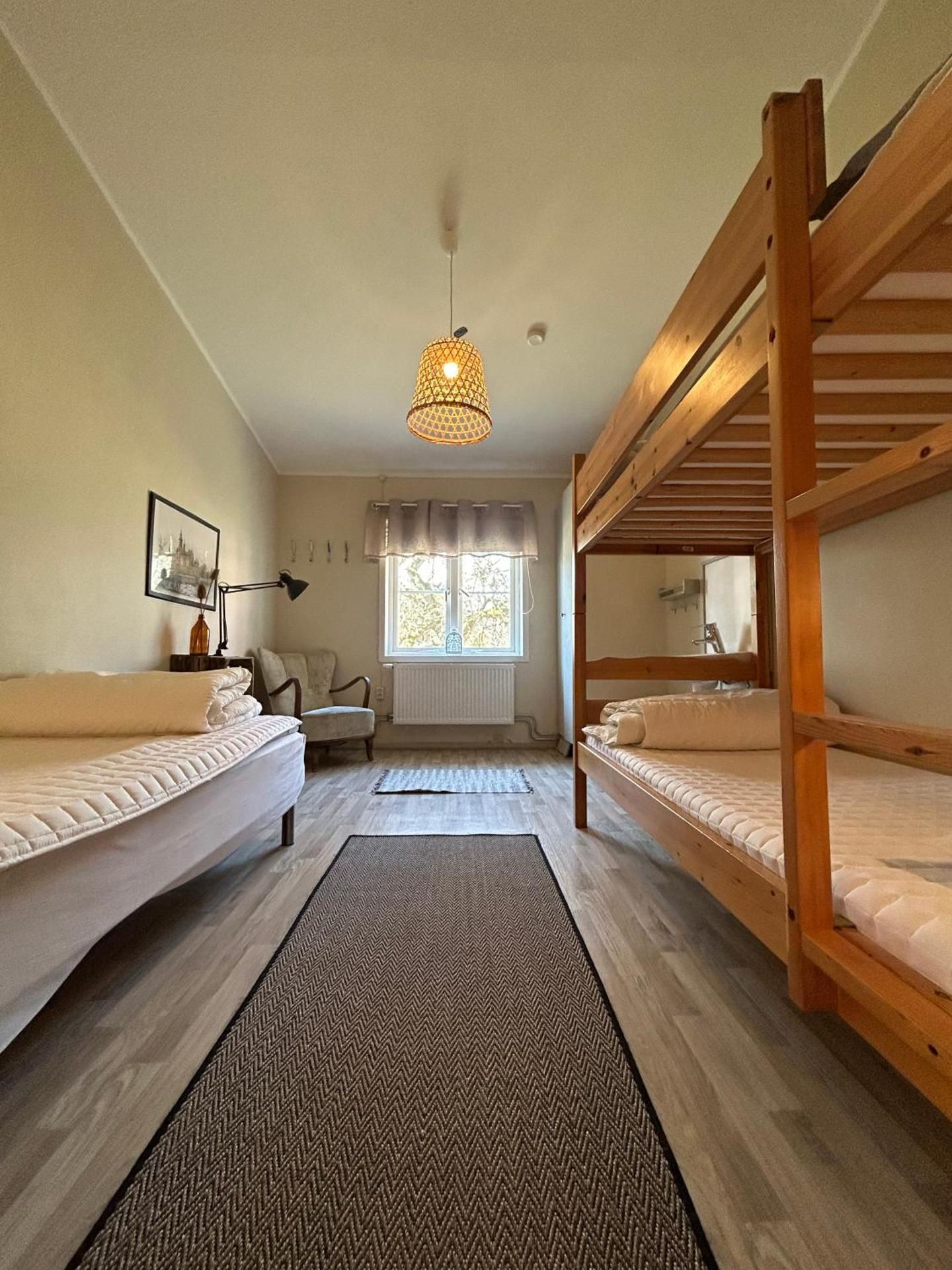 Basic Triple Room with Shared Bathroom