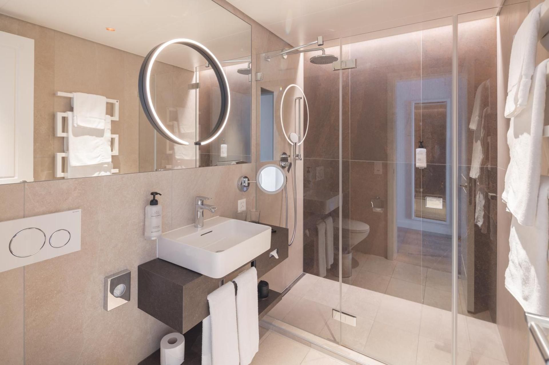 Double Room with Lake View