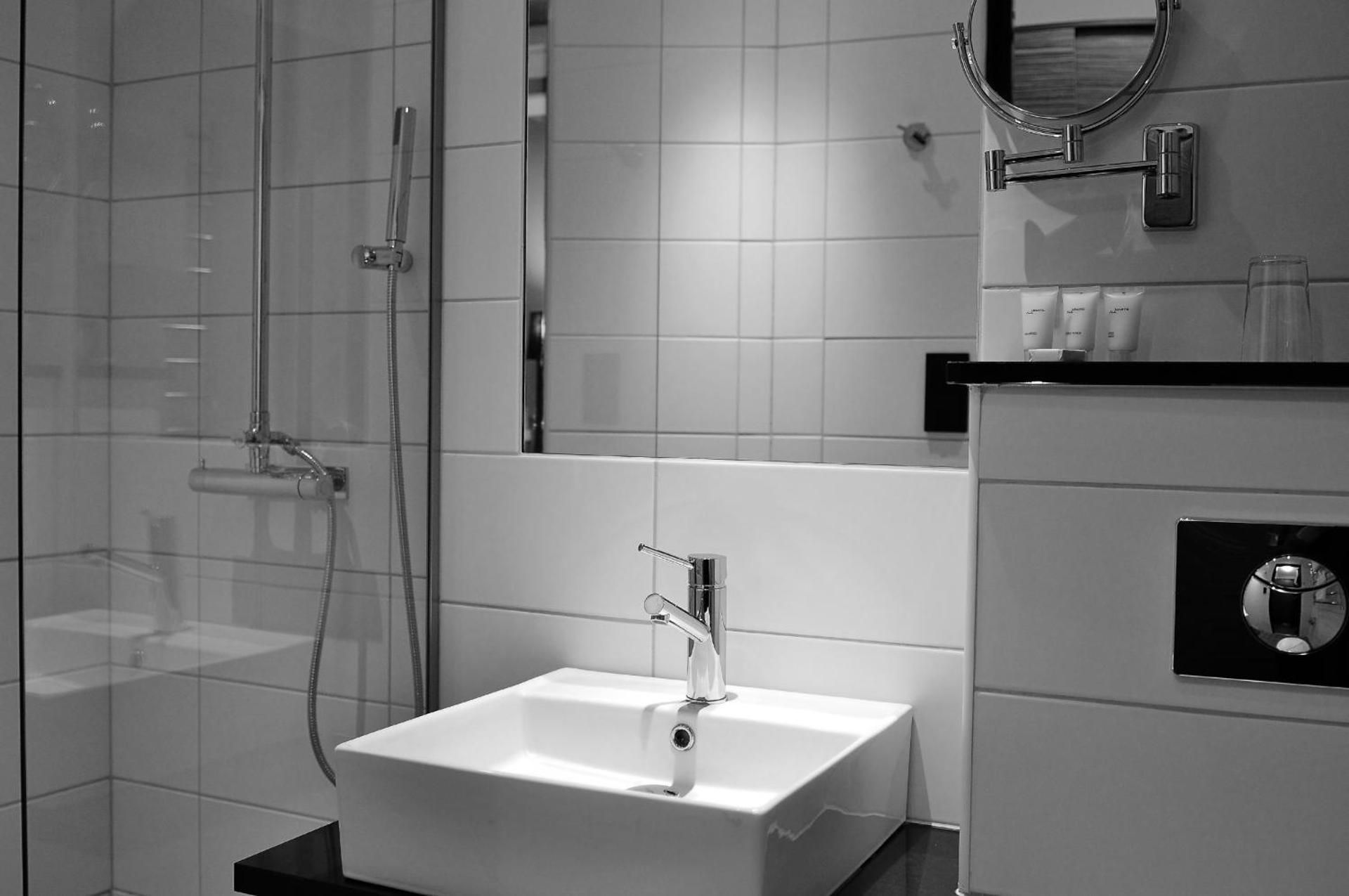 Compact Single Room