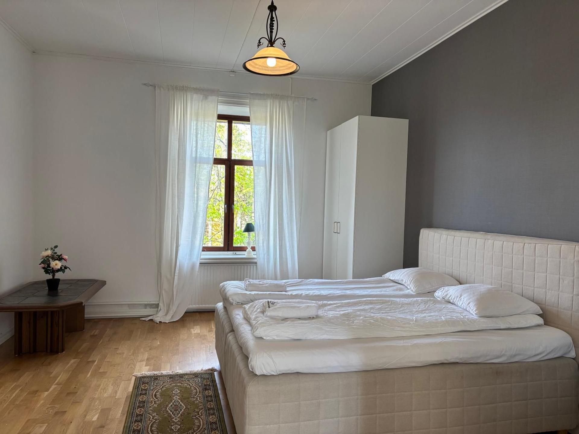 Saffle Suites by Svaneholm Hotel Family Room with Mountain View