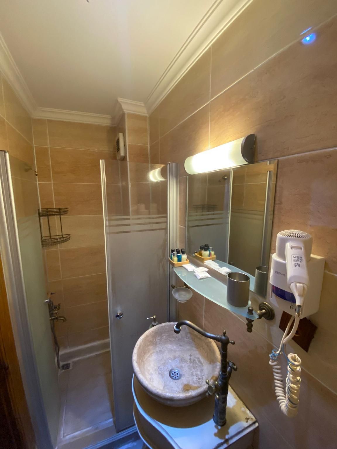 ARİSTONİCUS BUTİK HOTEL Deluxe Triple 3