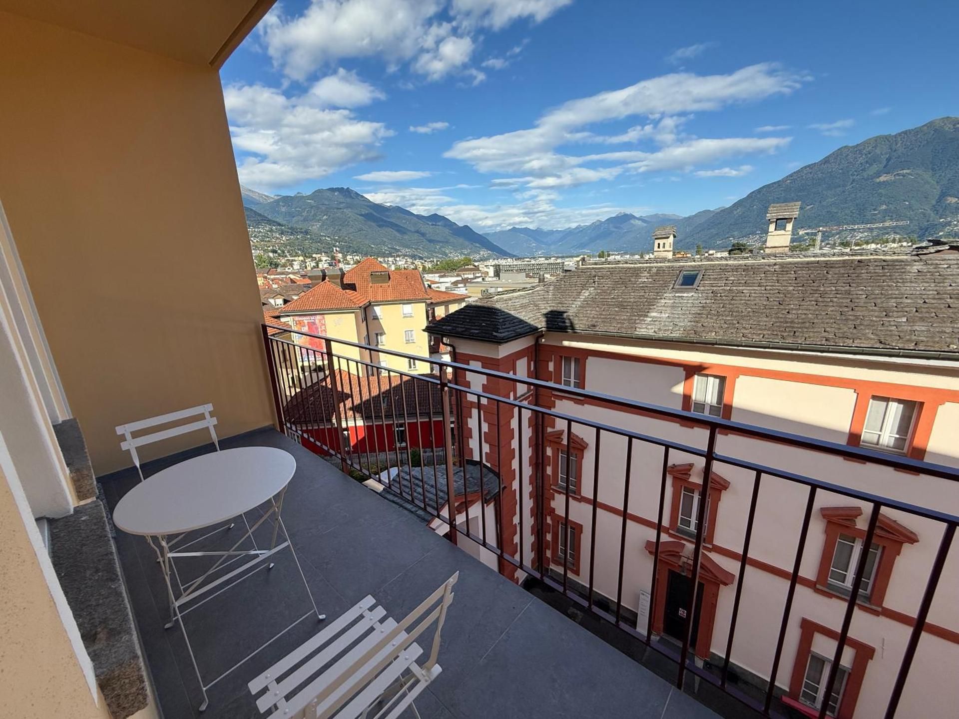 Superior Apartment with City View