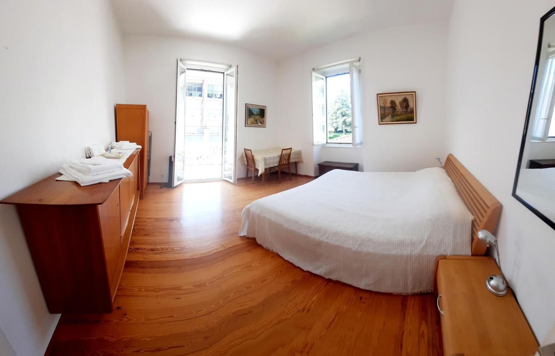 Queen Room with Balcony