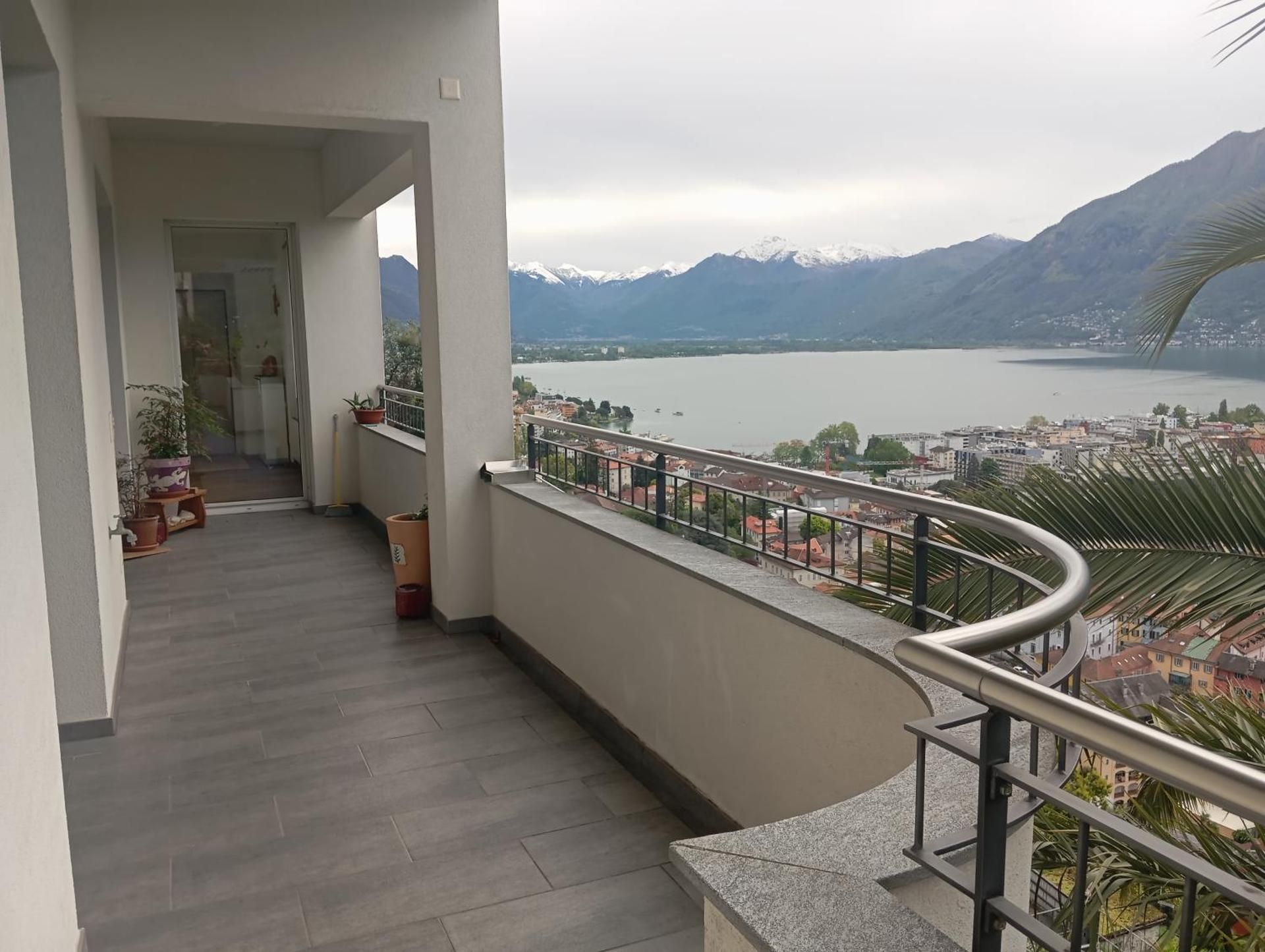 Double Room with Lake View