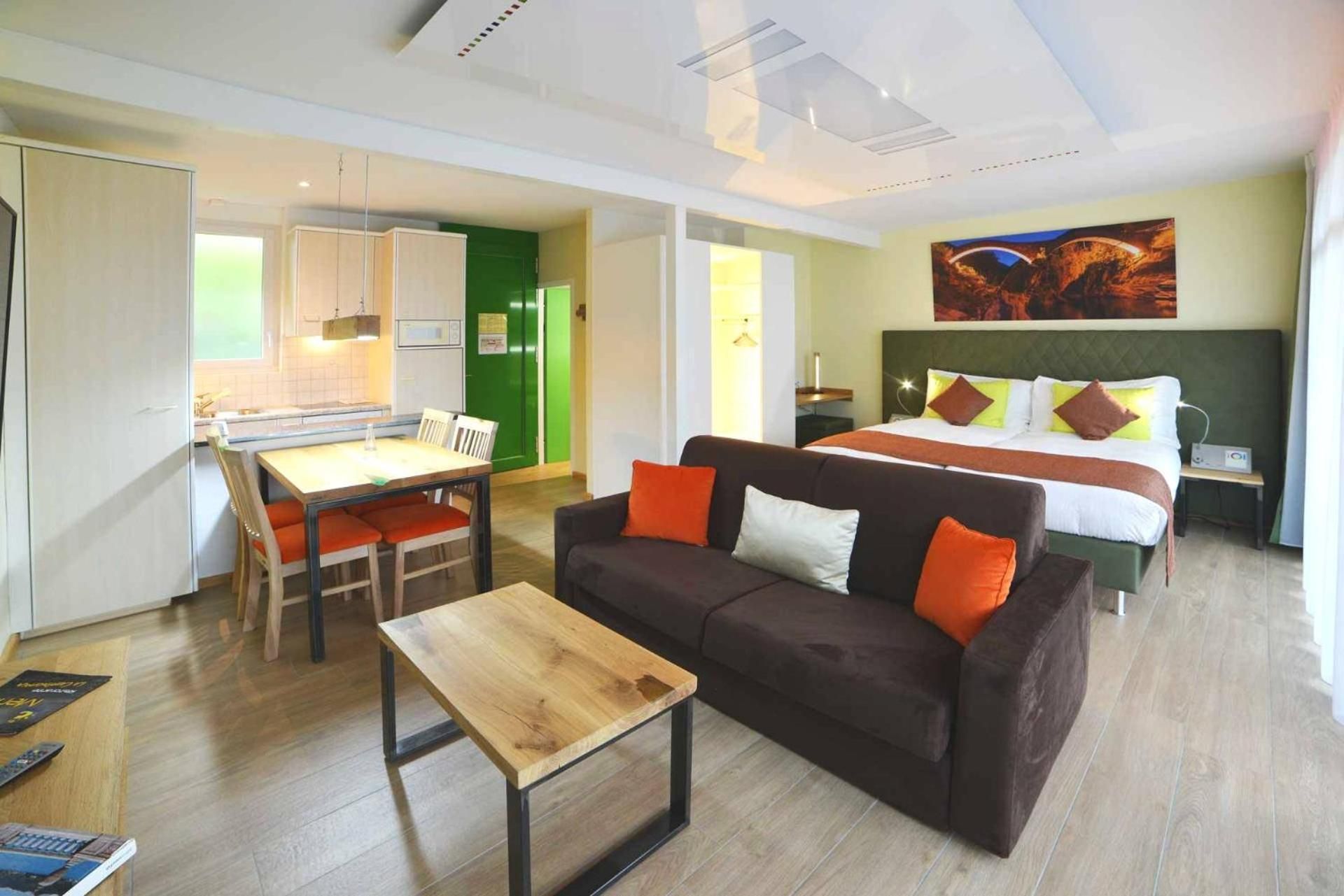 Deluxe Double or Twin Room with Lake View