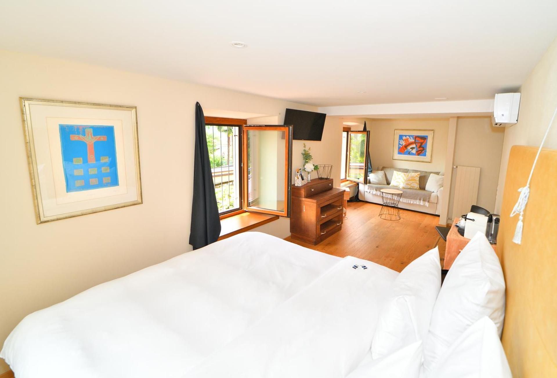 Large Double Room