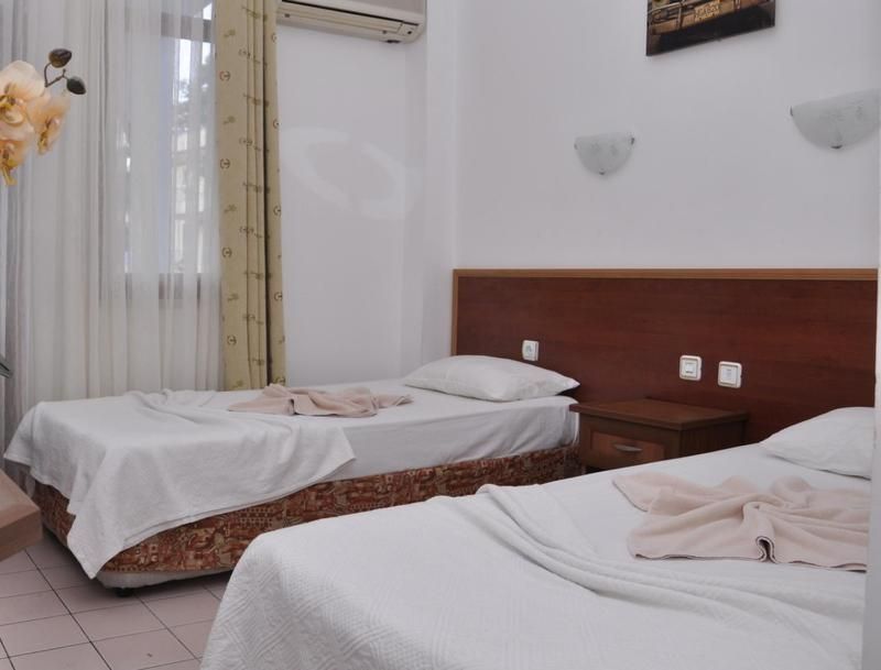 LATİNO HOTEL Triple Standard