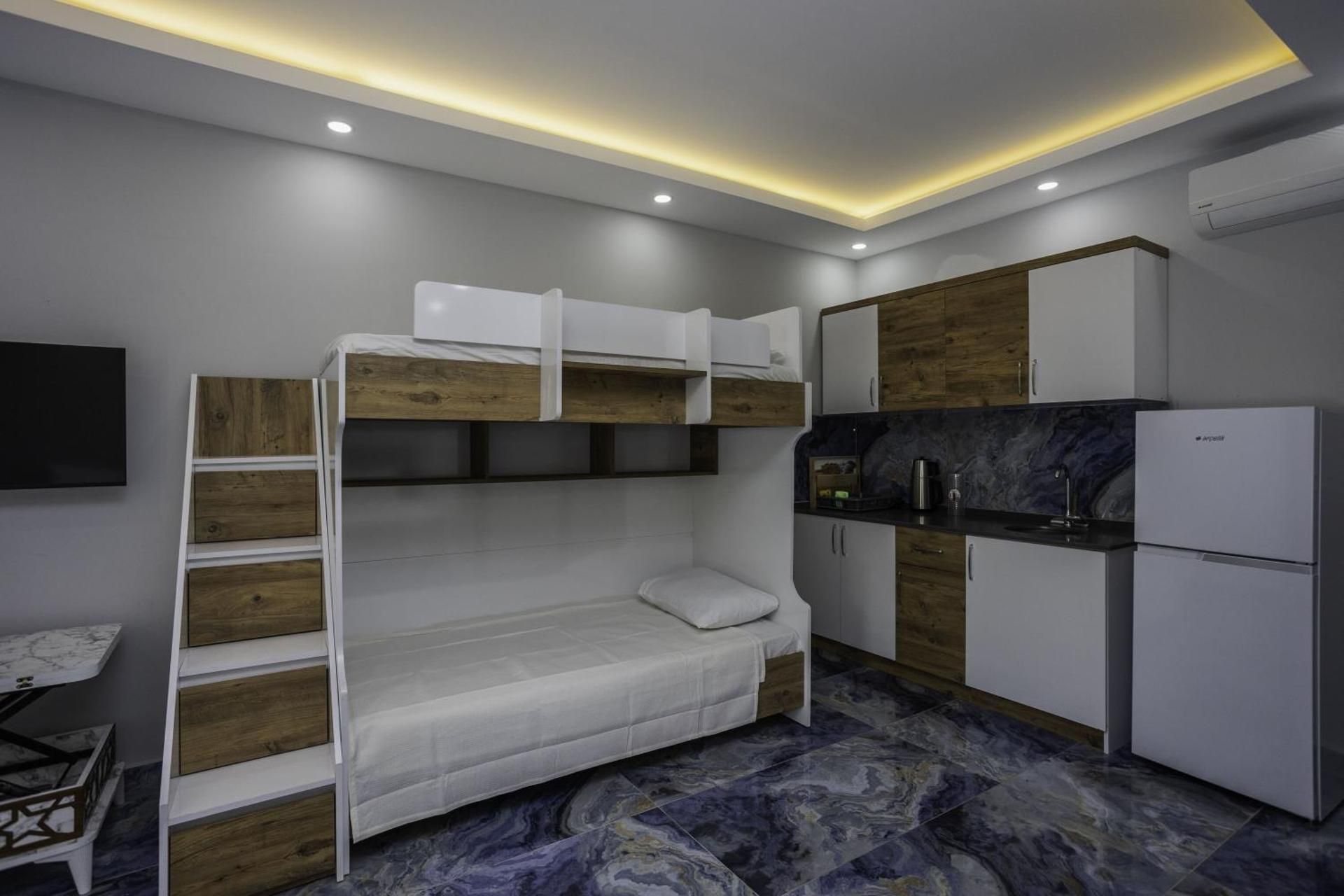 Terra Garden Hotel  FAMILY ROOM 2