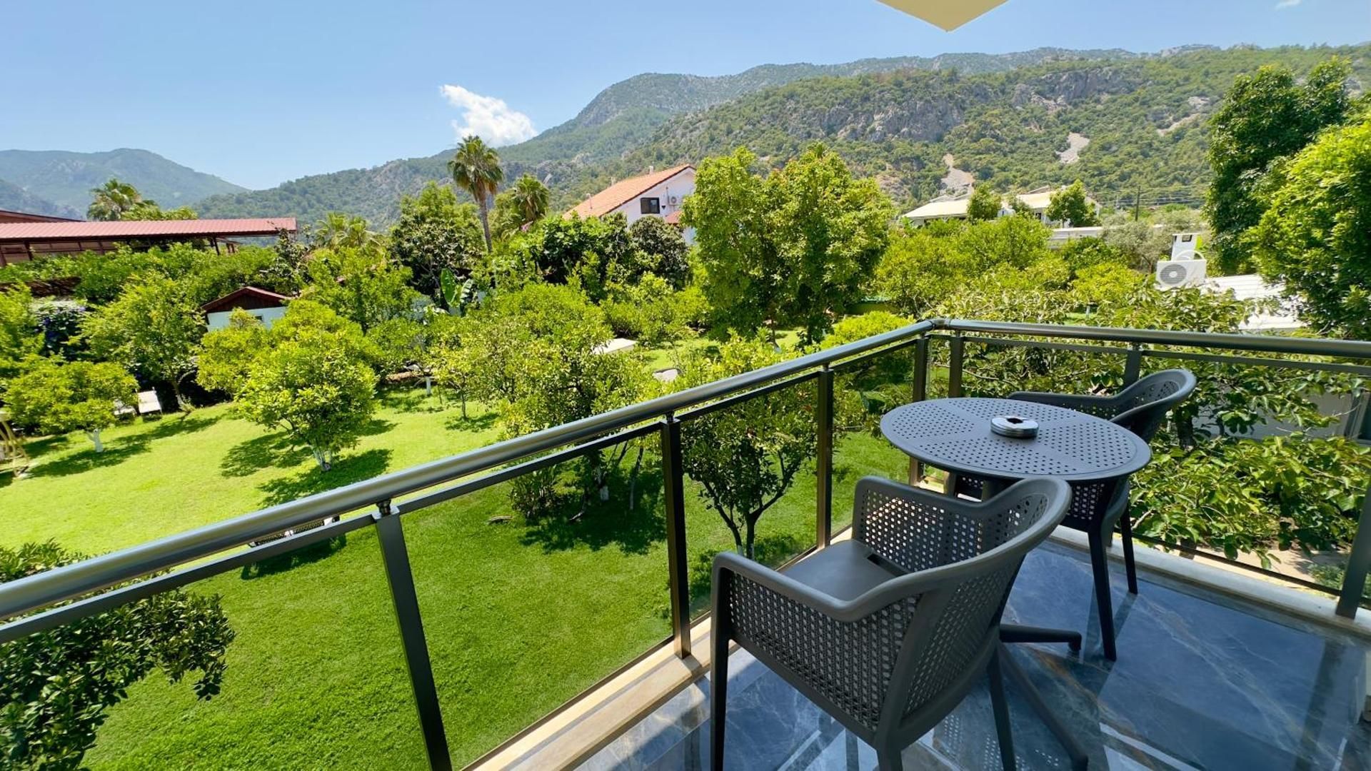 Deluxe Double Room with Balcony