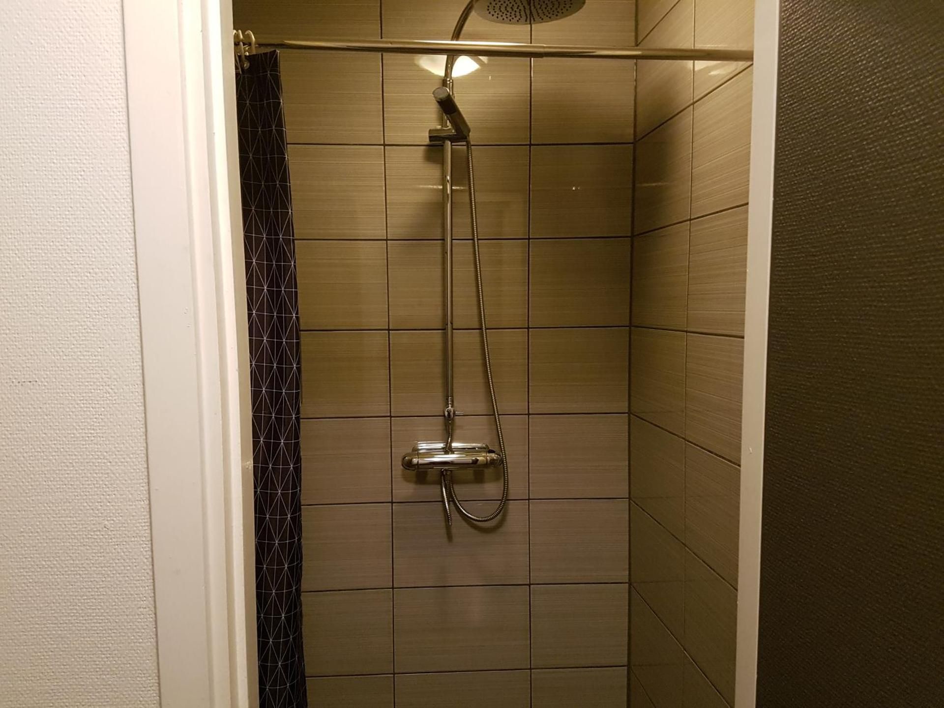 Economy Single Room with Shared Bathroom