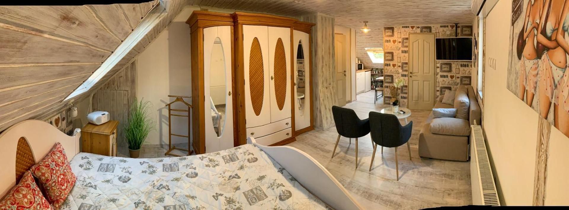 Deluxe Double Room with Extra Bed